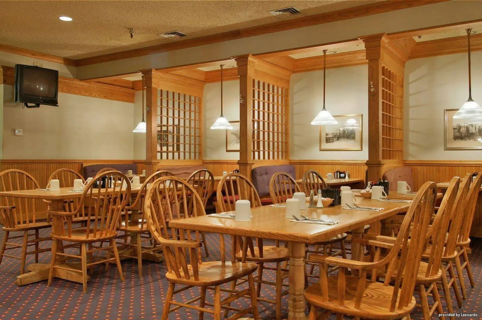 Delta Hotels by Marriott Helena Colonial