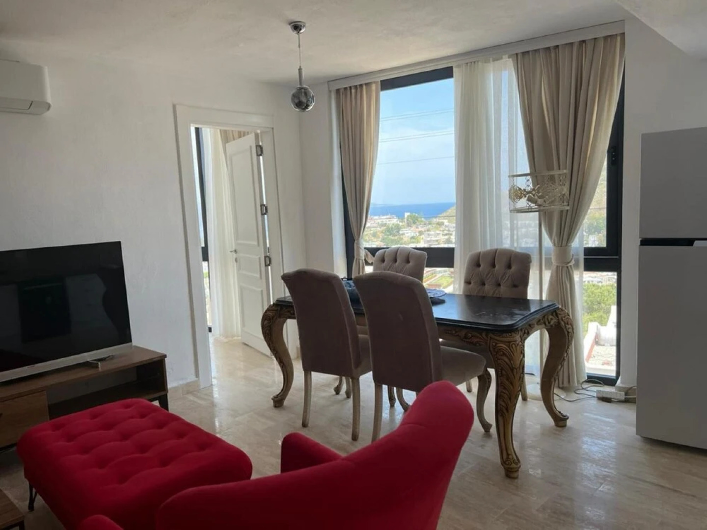 Charming Flat With Sea View Near Beach in Akyarlar