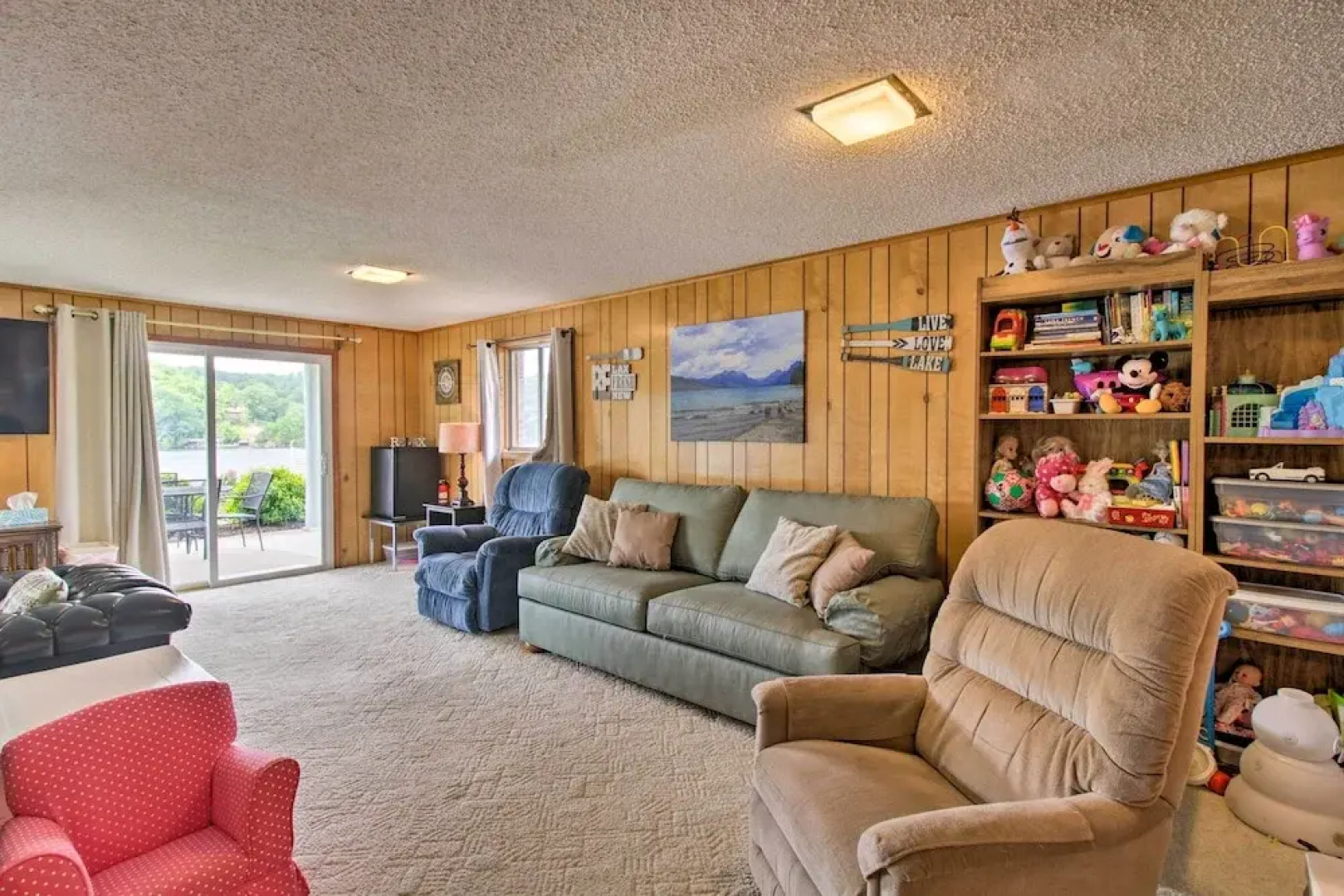 Lakefront Hiwassee Home w/ Private Dock & Deck!