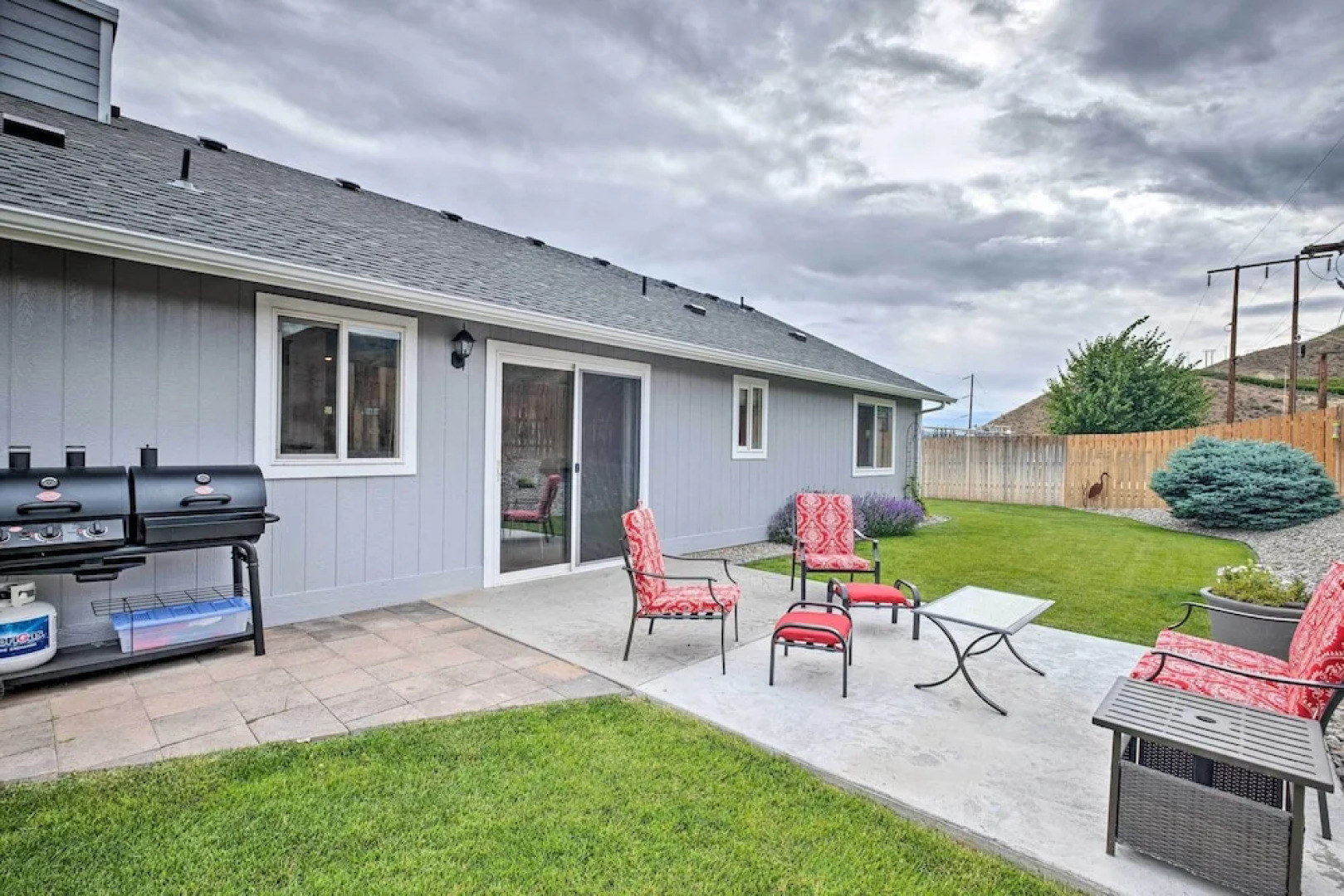 Saddle Rock East: Wenatchee Home < 3 Miles to Town