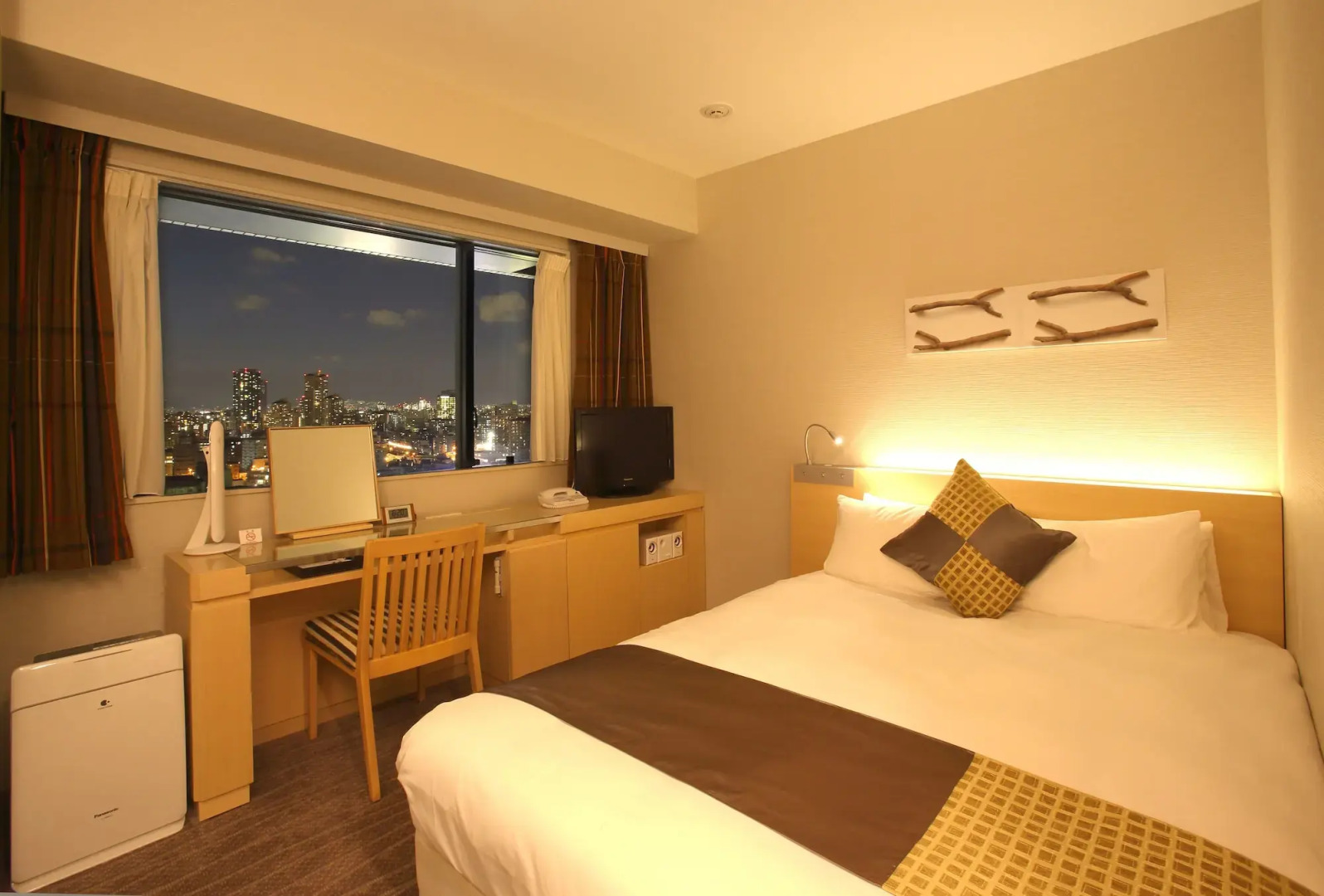 Отель Keihan Kyobashi Grande