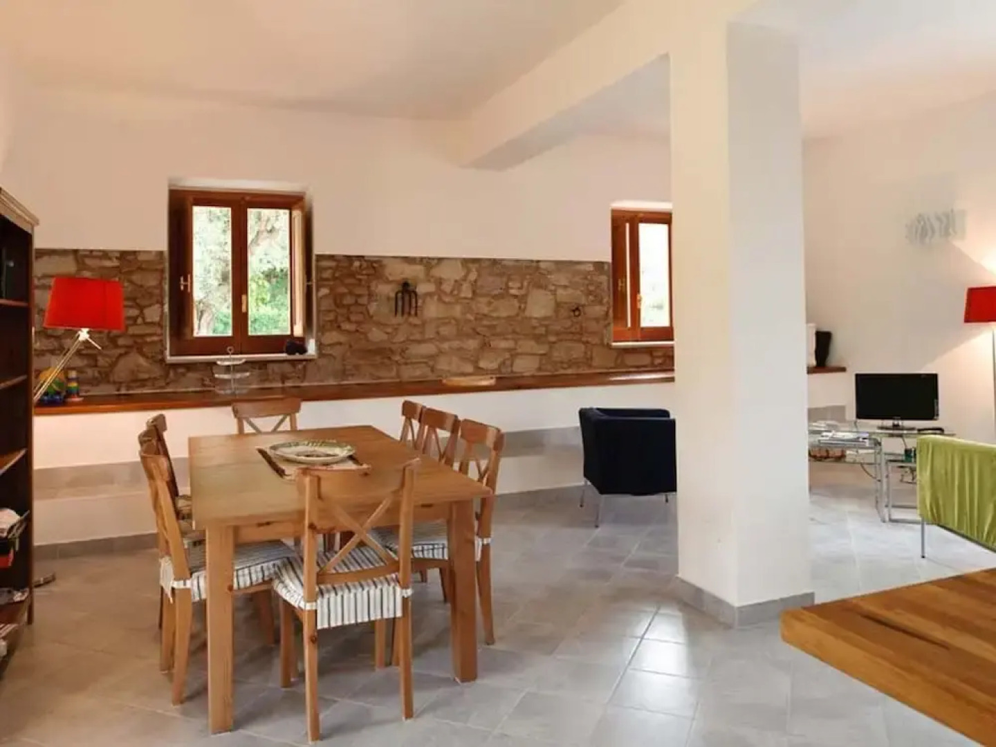 Detached Villa in an Excellent Location Near the Sea