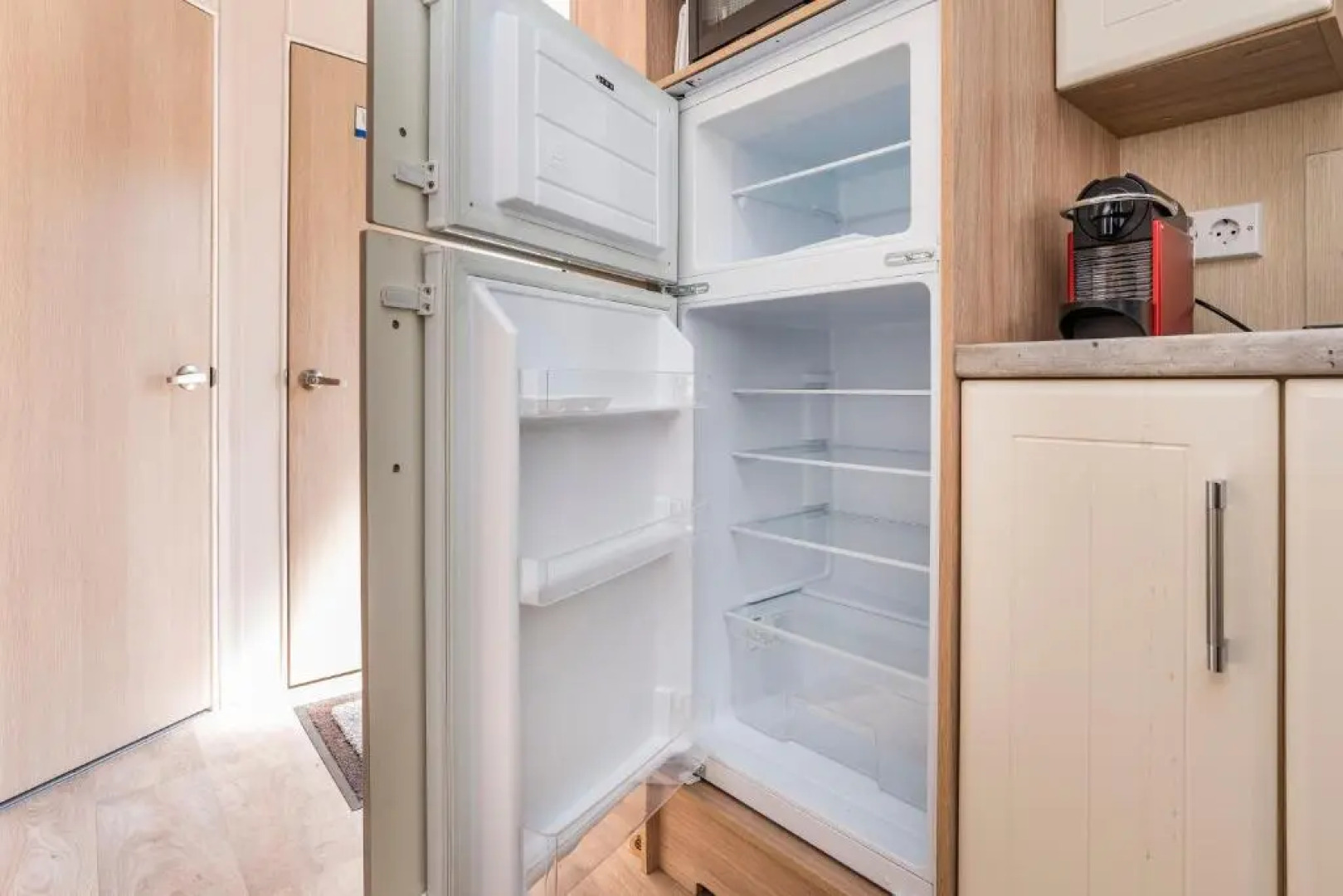 Chalet it Pompebled met wasmachine en droger en zwembad op camping