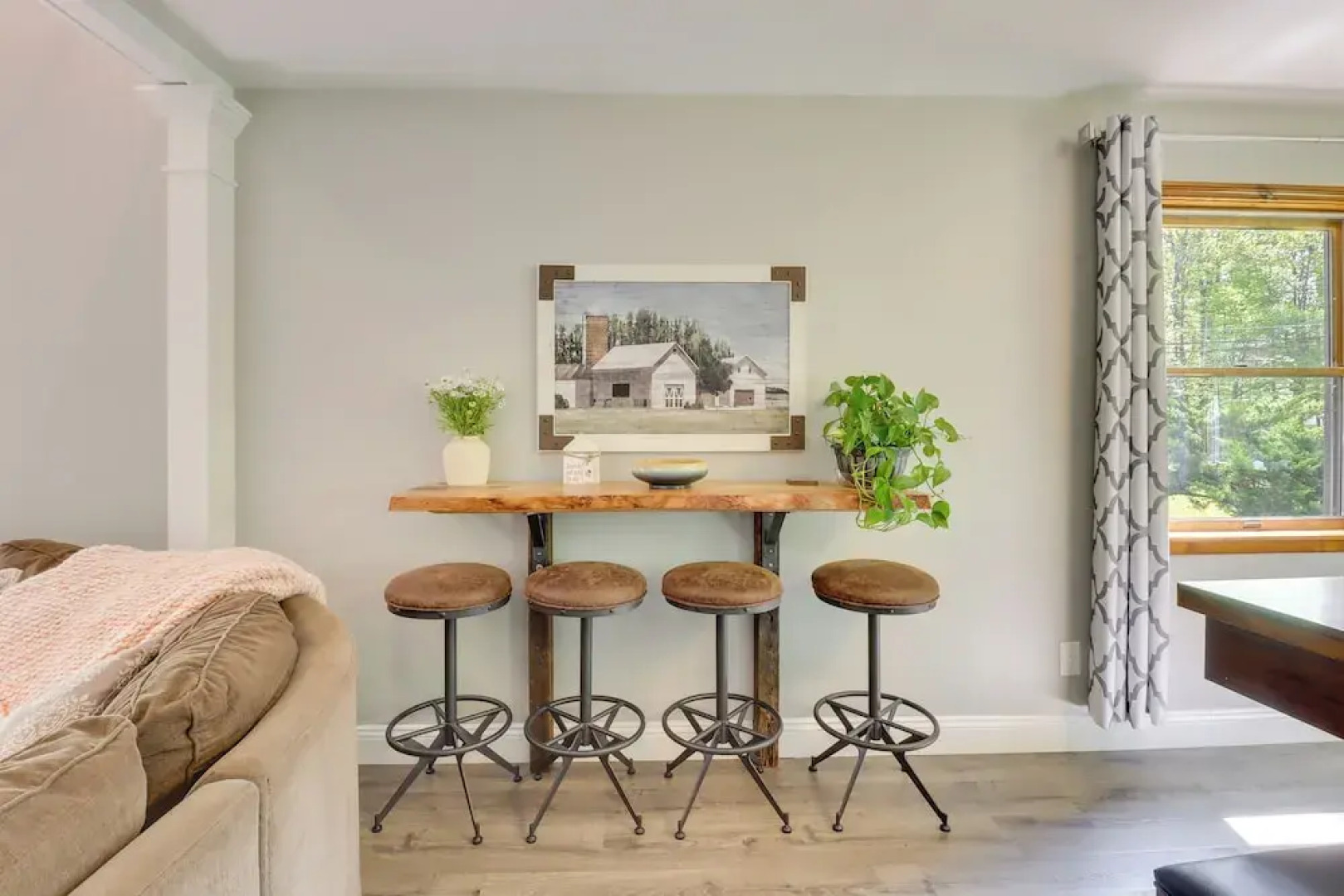 Private Hot Tub & Fire Pit: Pocono Lake House!