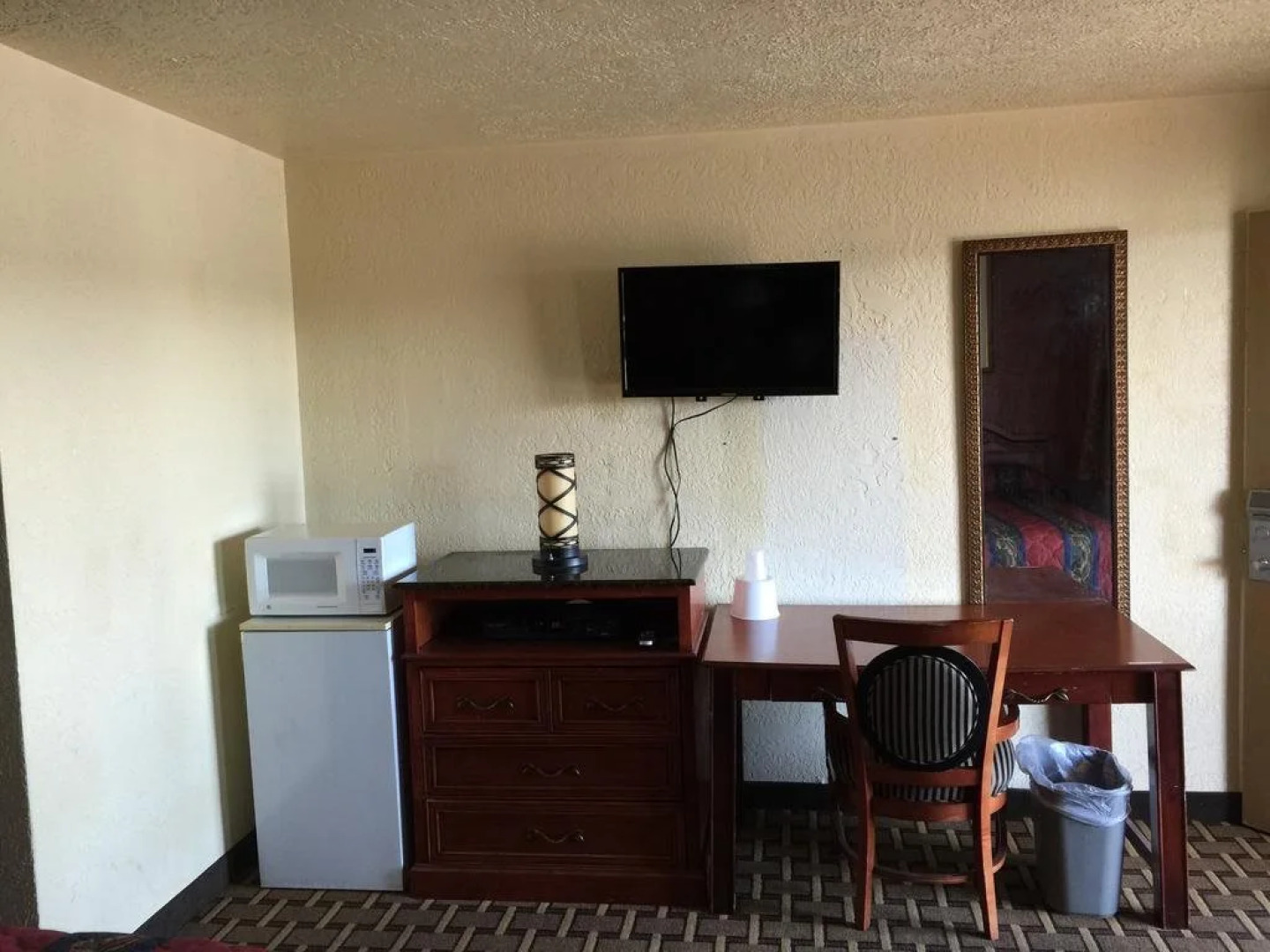 Encore Motel
