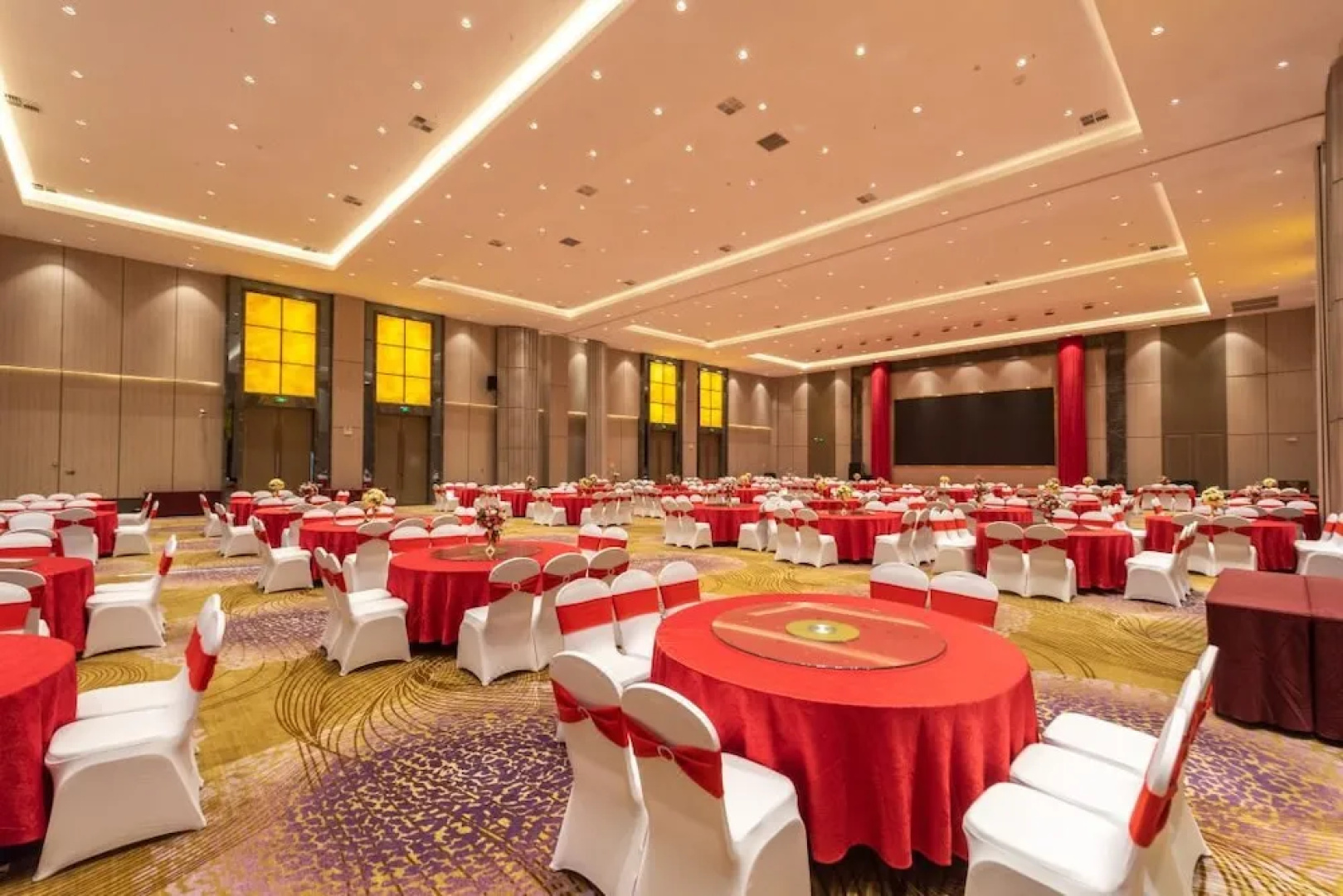 Tuanfenghong Road International Hotel
