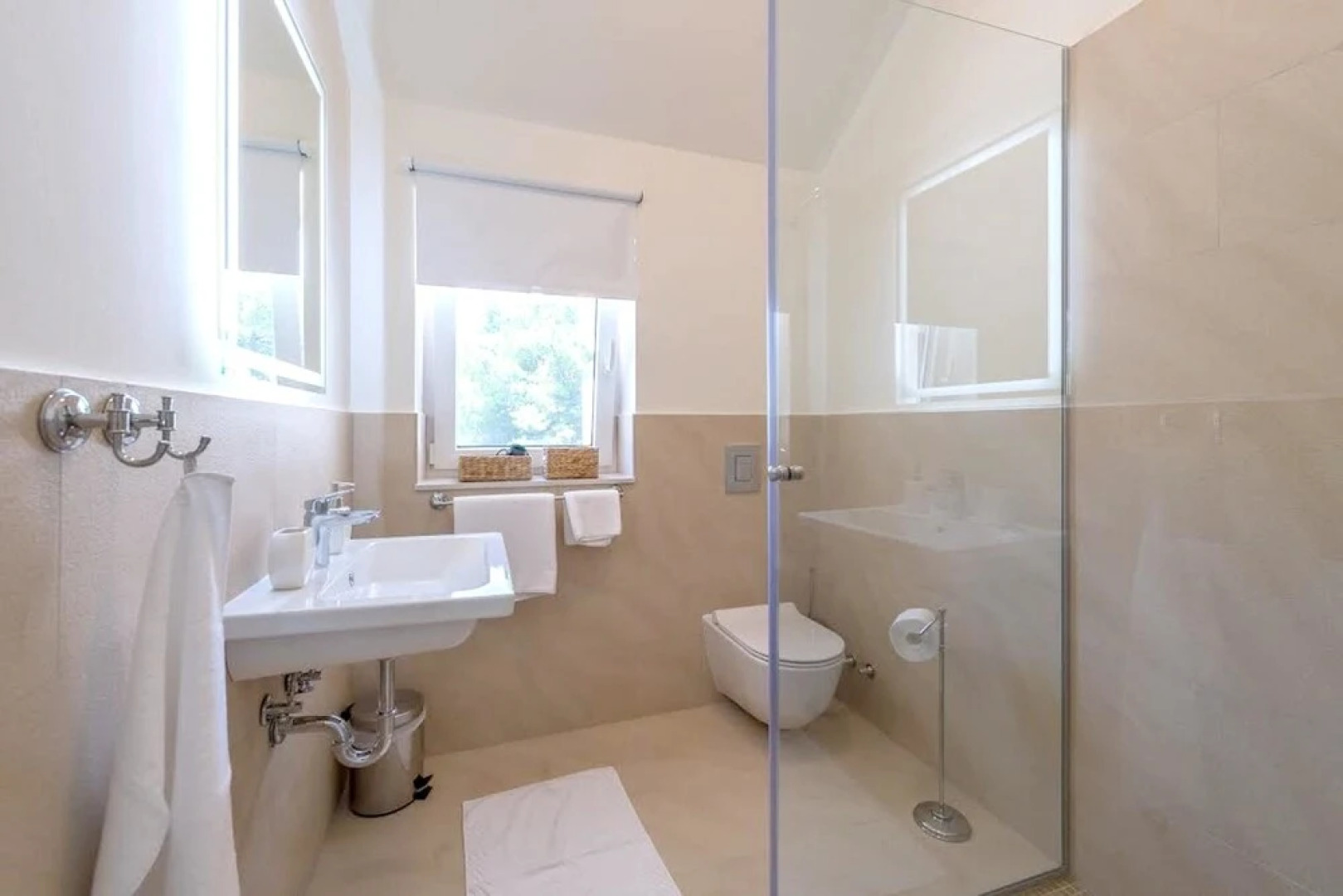 Villa With 4 Bedrooms in Pitve, With Wonderful sea View, Private Pool,