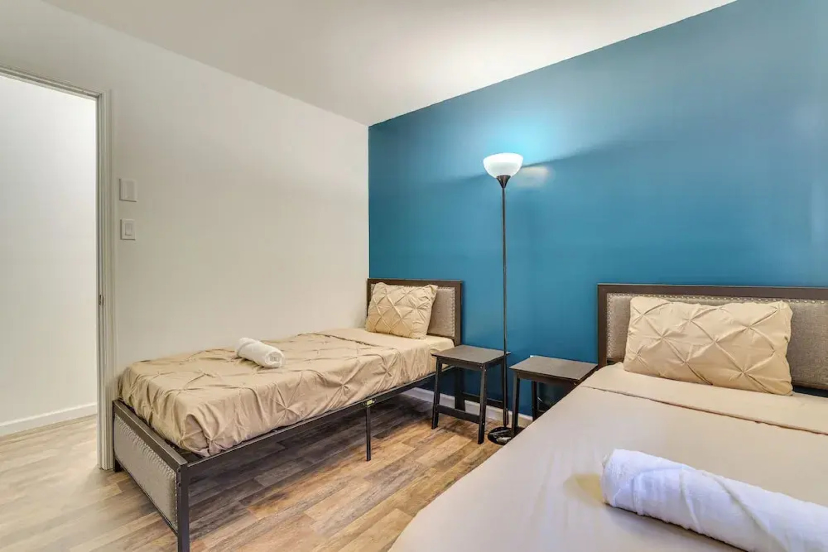 Theater, Game Room & Lake Access: Pocono Retreat