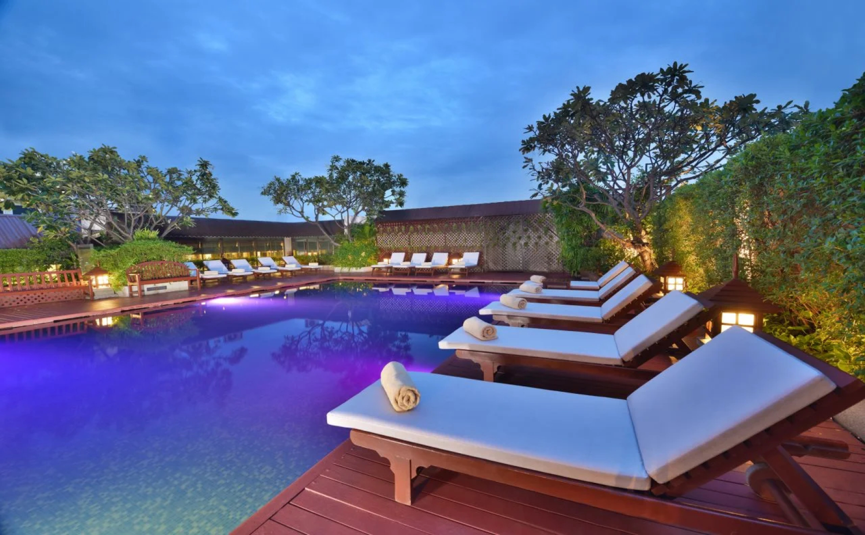 Centre Point Plus Hotel Pratunam