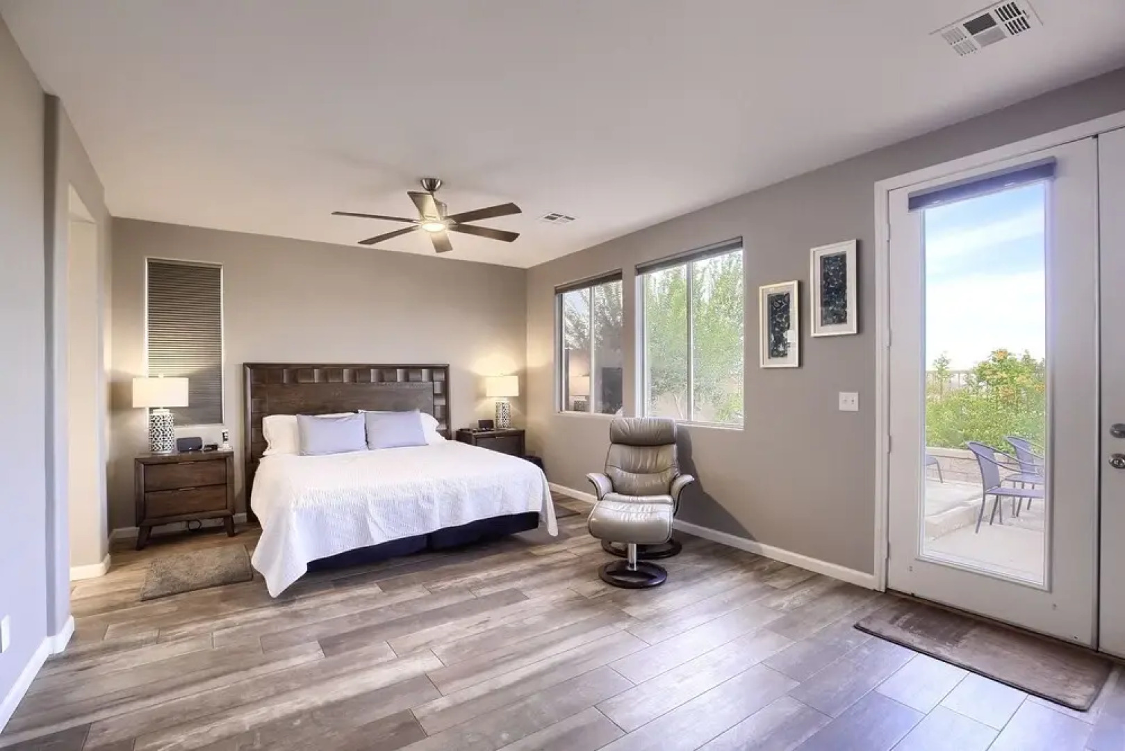 Nevada Elegance Newly Upgraded, 20 min From Strip!