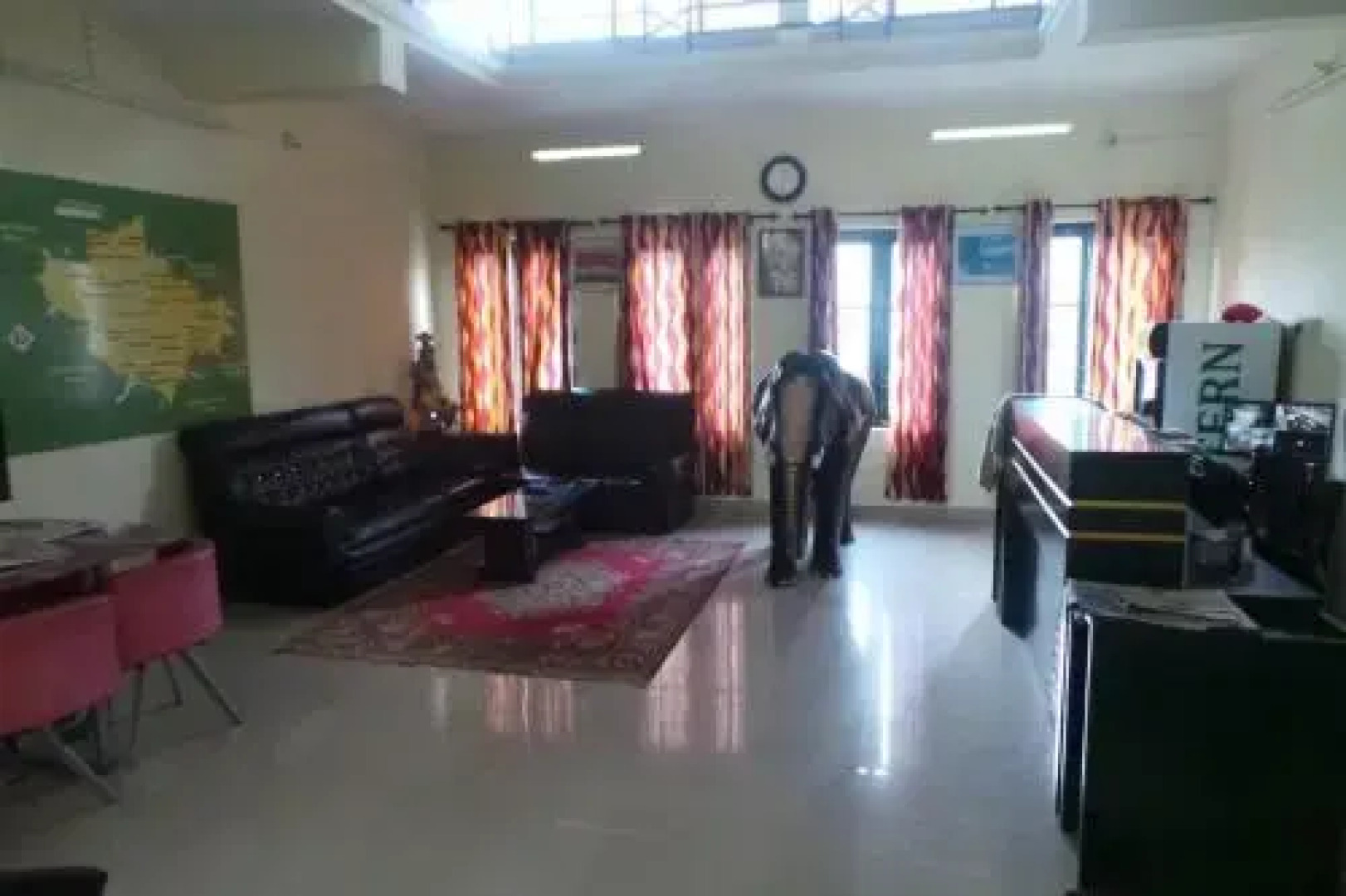 Ceepee's Holiday Inn