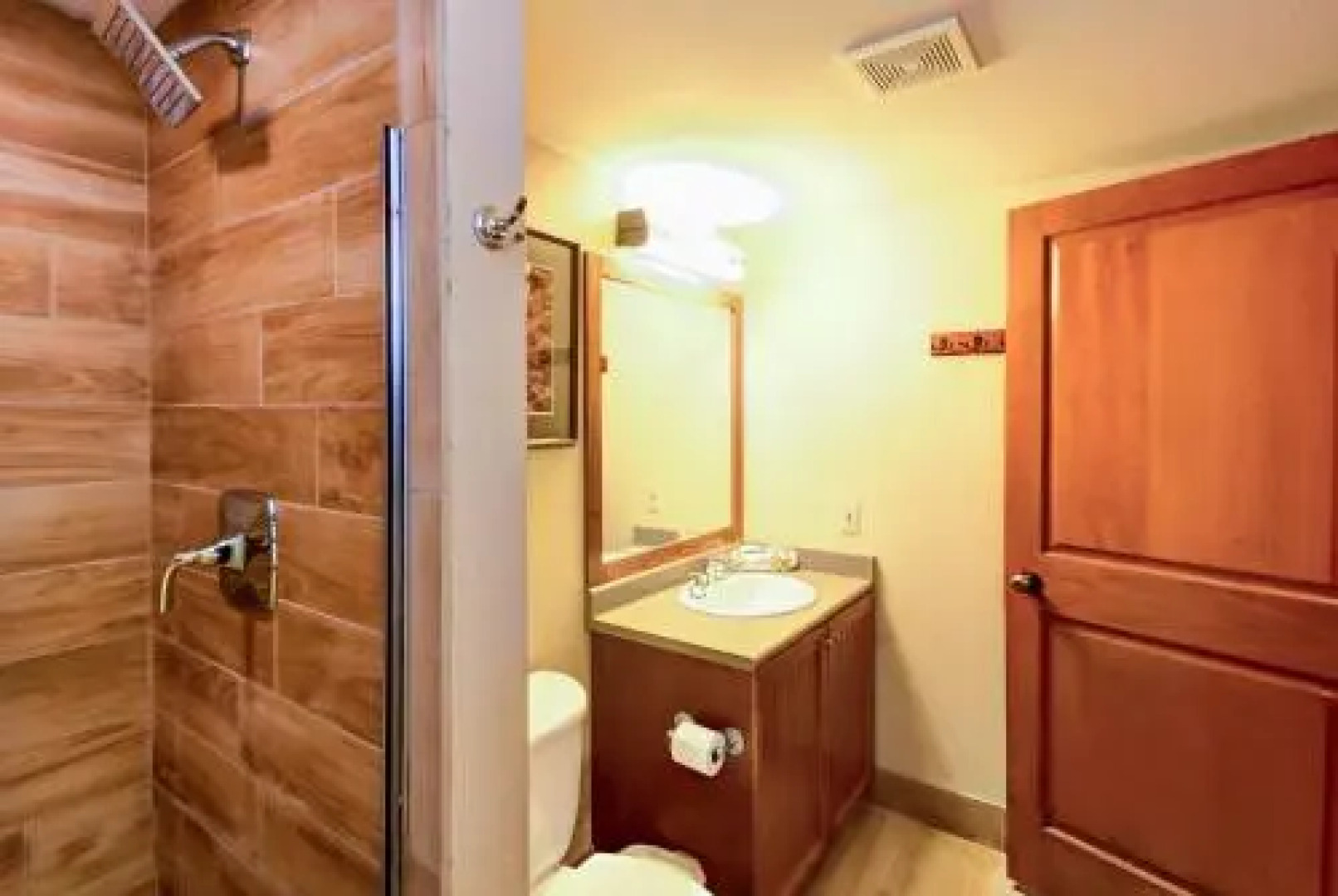 Eagle Springs East 207: Resting Moose Suite