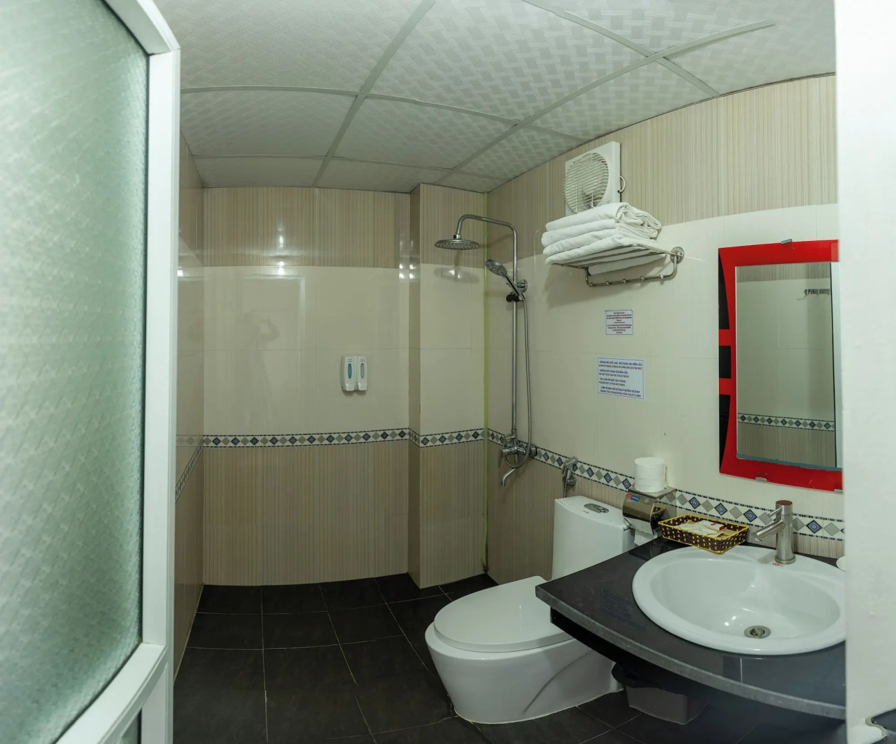 Phuong Nam Mountain View Hotel