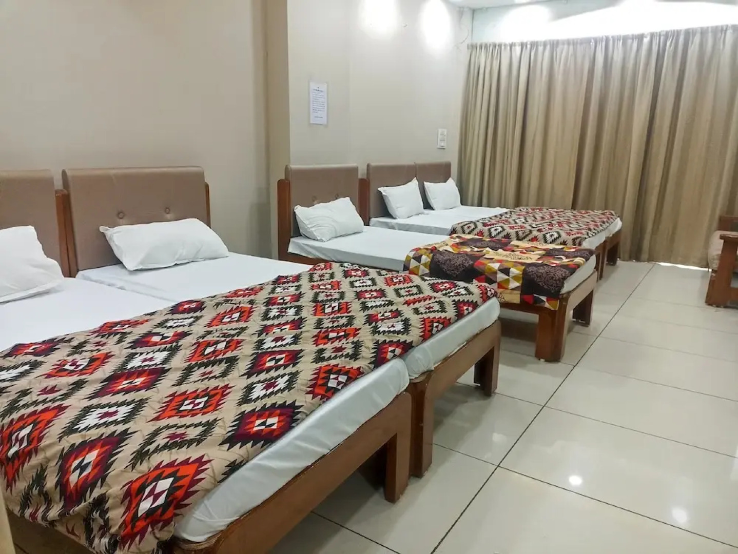 Hotel Pleasure Landmark