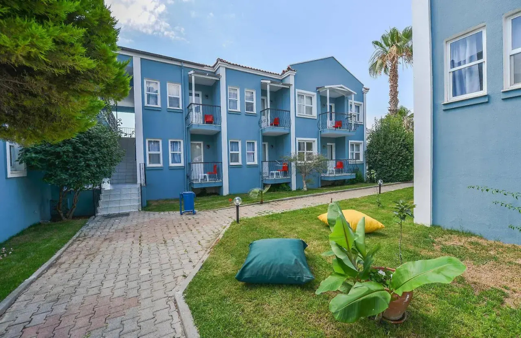 Blue Pearl Hotel& Villas