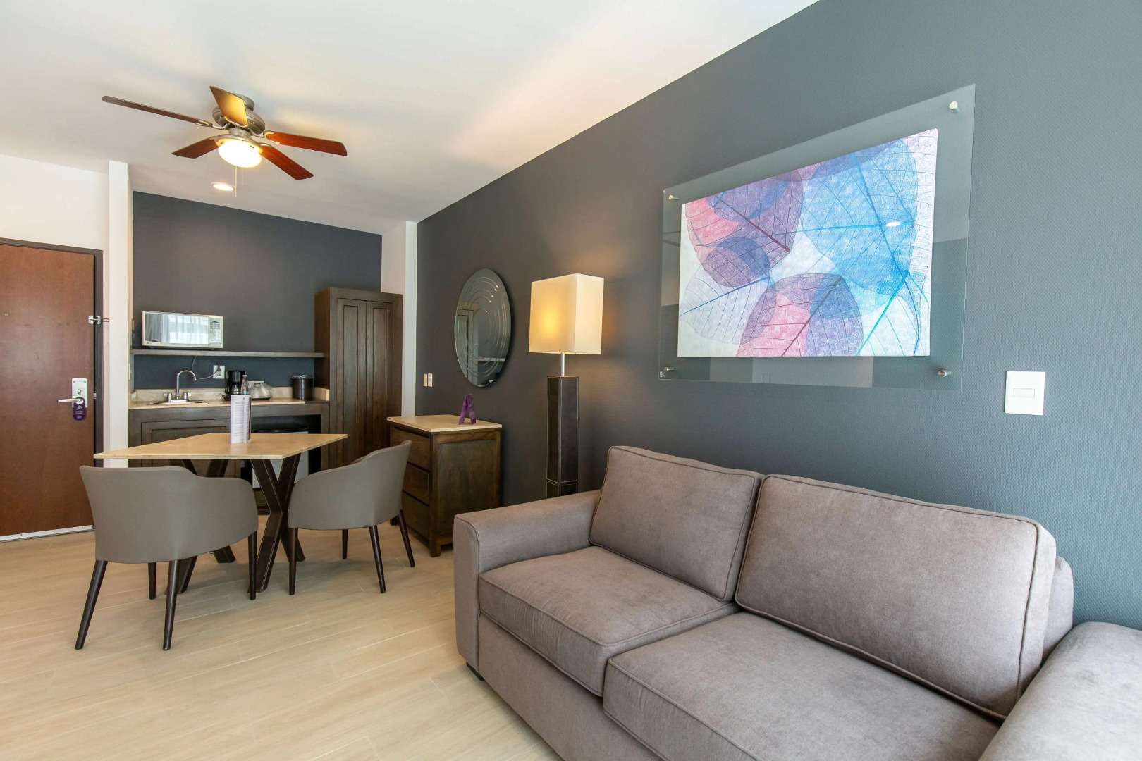 HS HOTSSON Smart León Centro Max