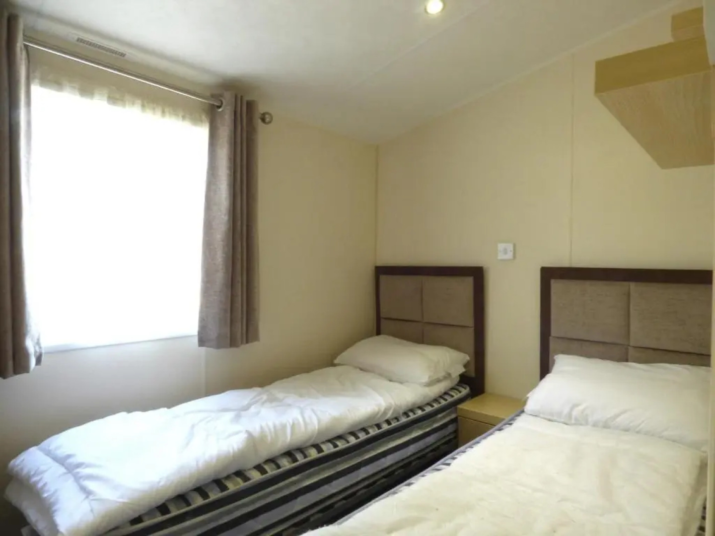 Willows 18 at Southview Leisure Park