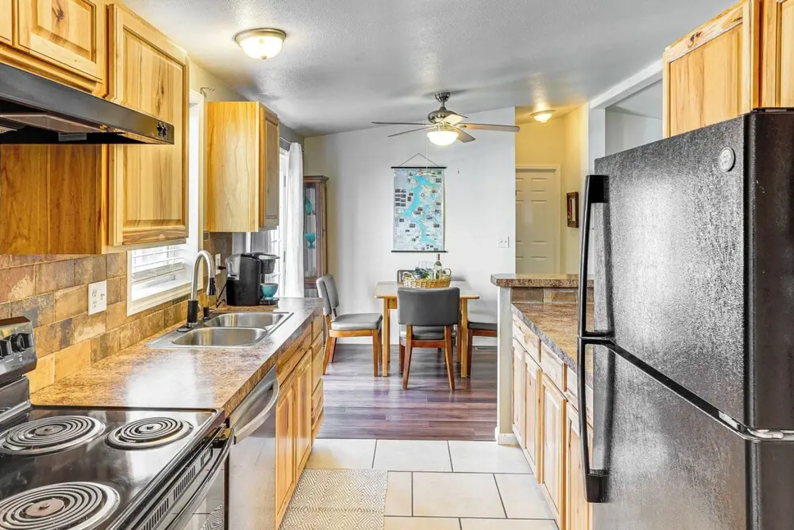 1 Mi to Tubbs Hill & Lake: Midtown Home w/ Yard!