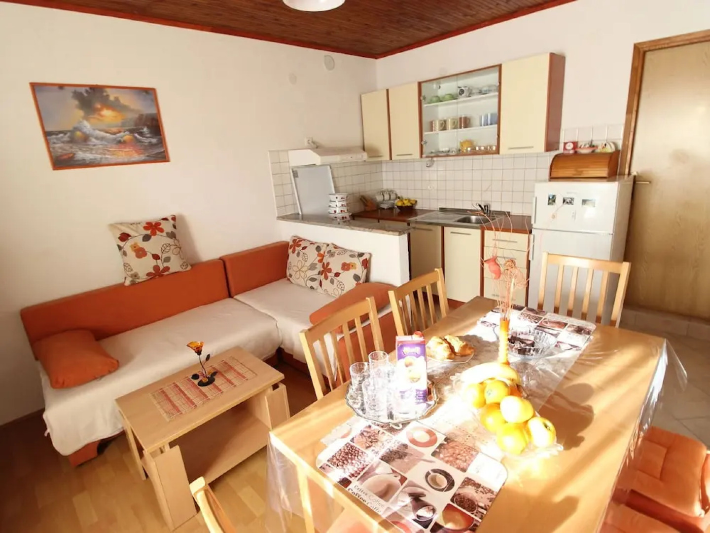 Authentic Holiday House in Quiet Area, Near Pebble Beach