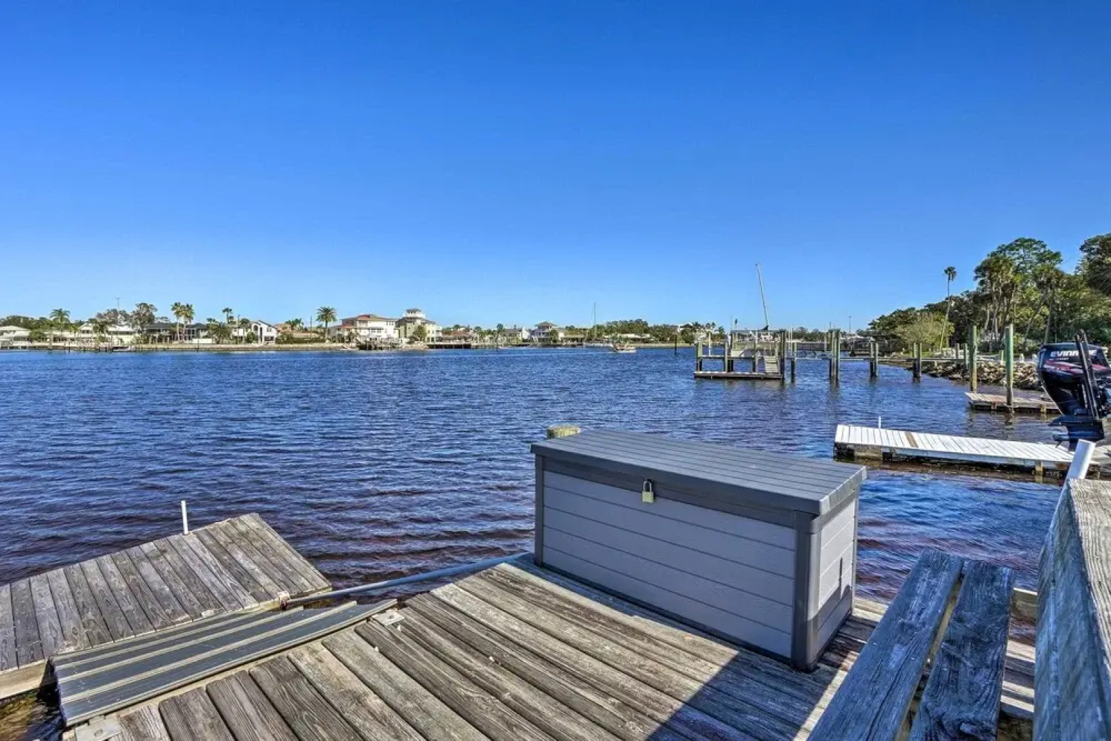 Charming Port Richey Retreat w/ Shared Dock