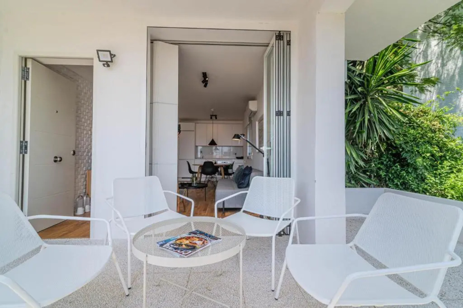 N&A Bellasombra 2BDR Recently Renovated Apt