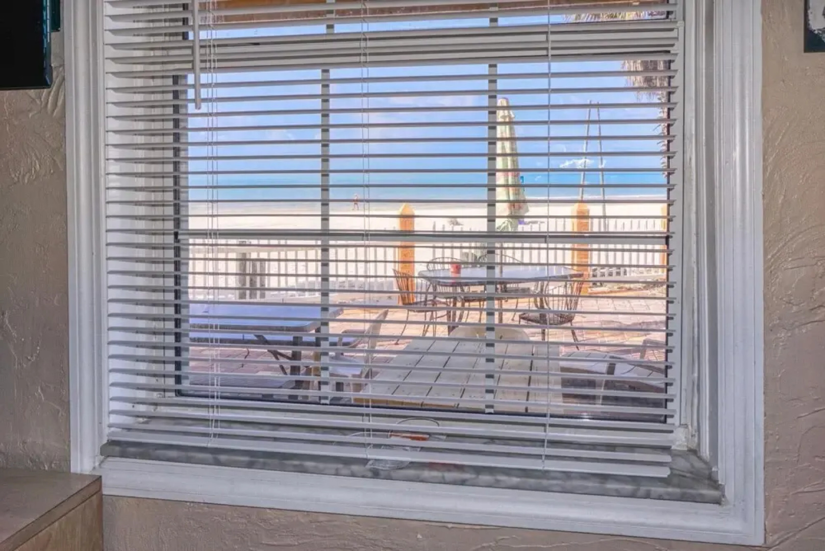 Misty Isles Redington Beachfront Suite 2