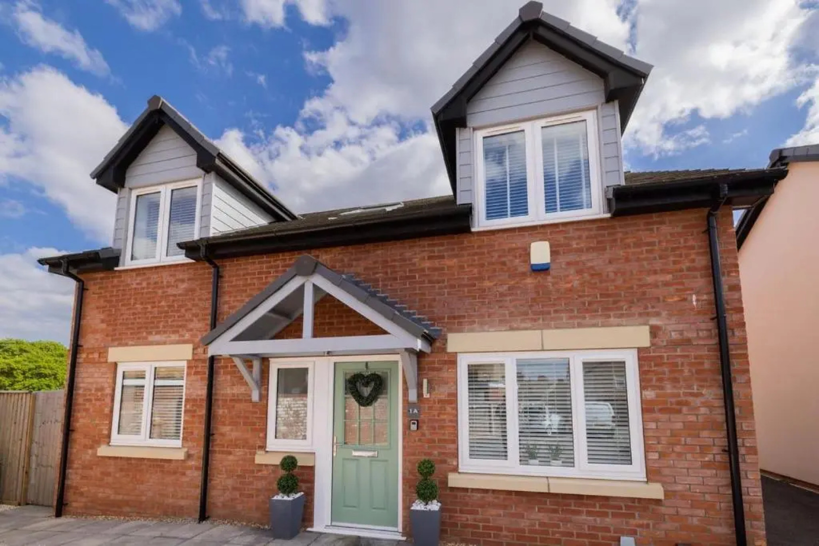 Cleethorpes Holiday Home SLEEPS 6