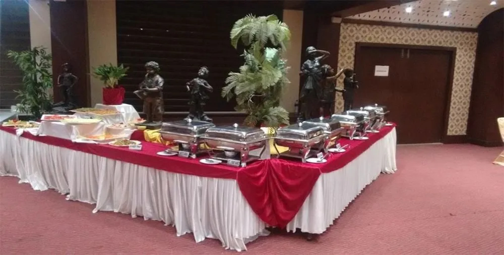 Hotel Aum Regency