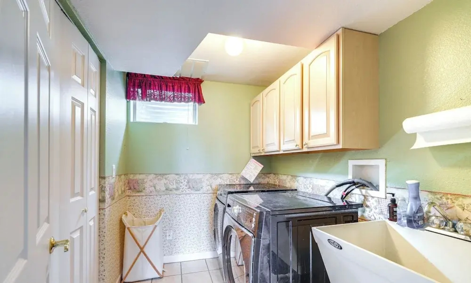 Inviting Great Falls Home w/ Wraparound Deck!