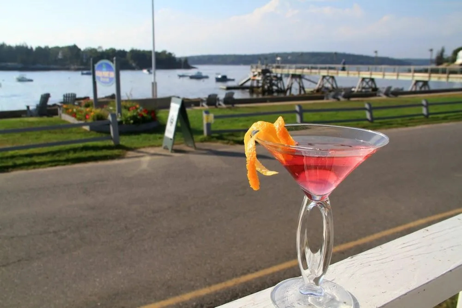 Bluebird Ocean Point Inn