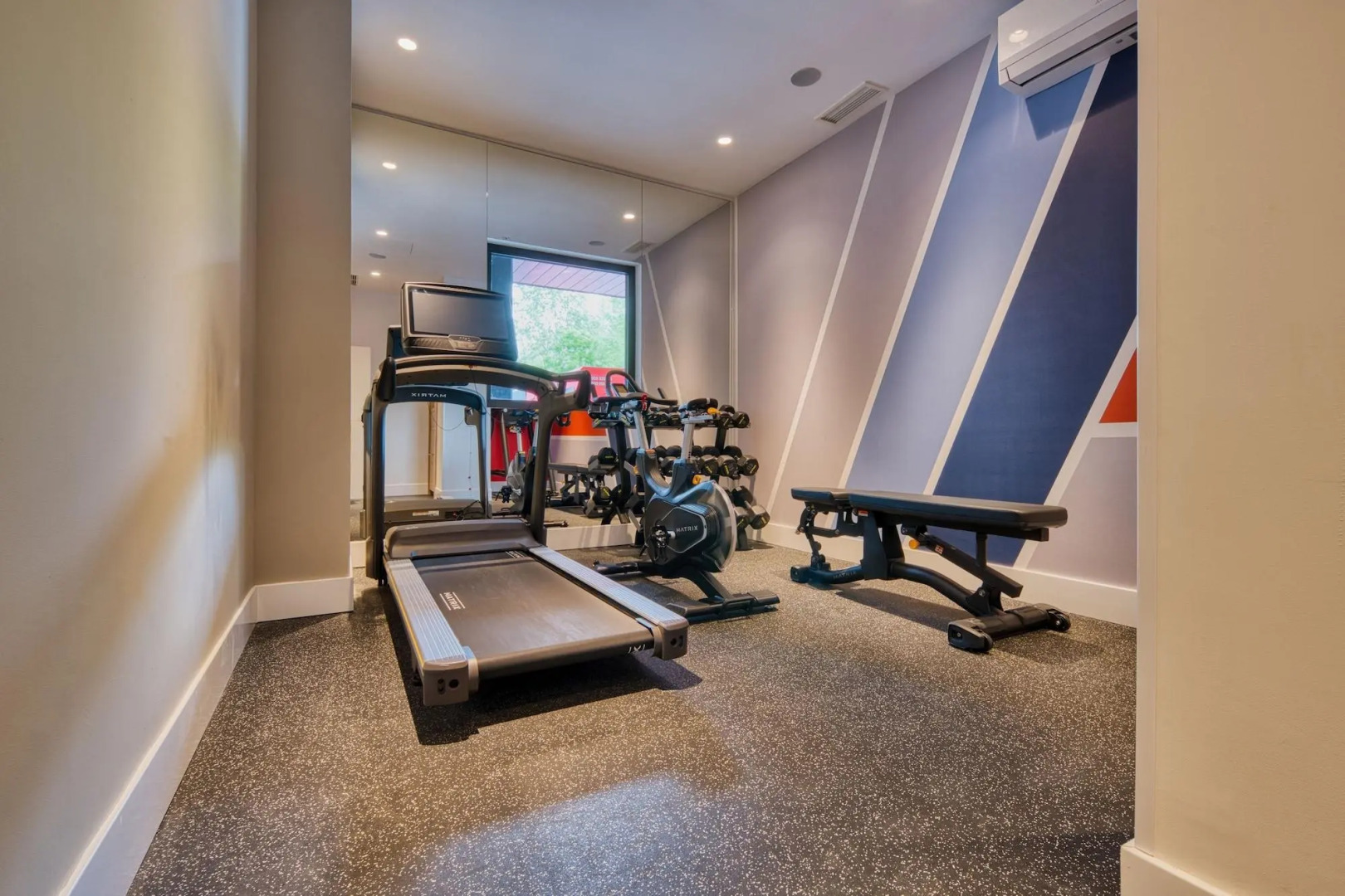 Holiday Inn Express Madrid Airport by IHG