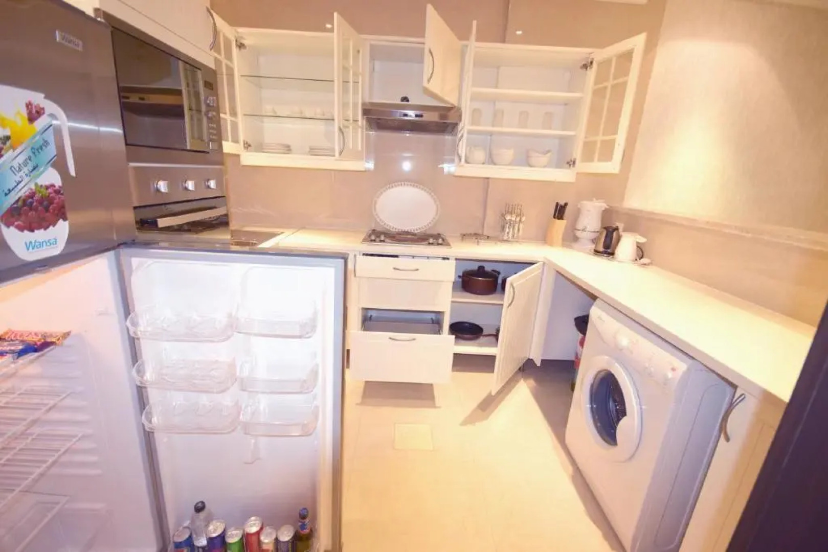 Leaders Plaza Apartments