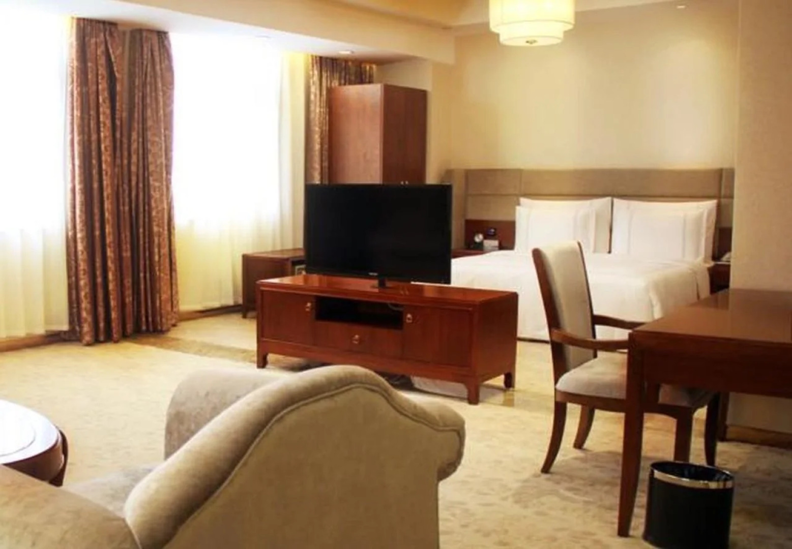 Zhongfei Grand Sky Light Hotel