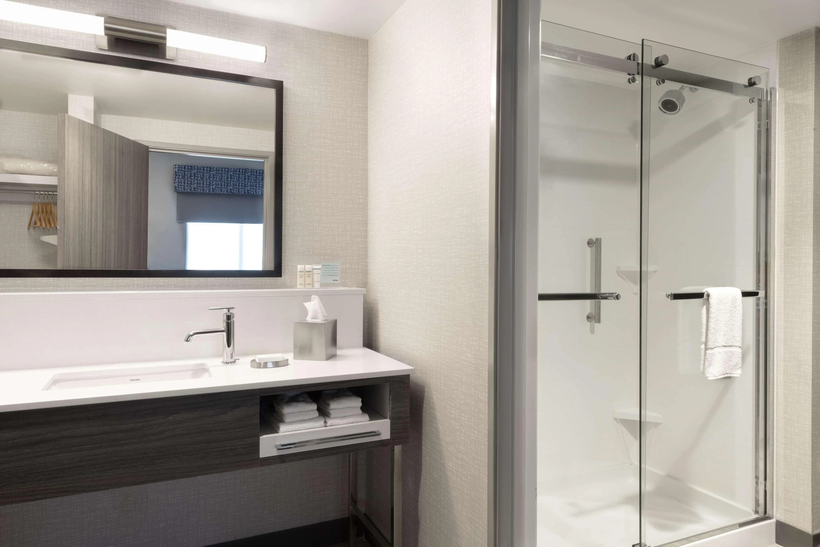 Hampton Inn & Suites St. Charles Old Town Area