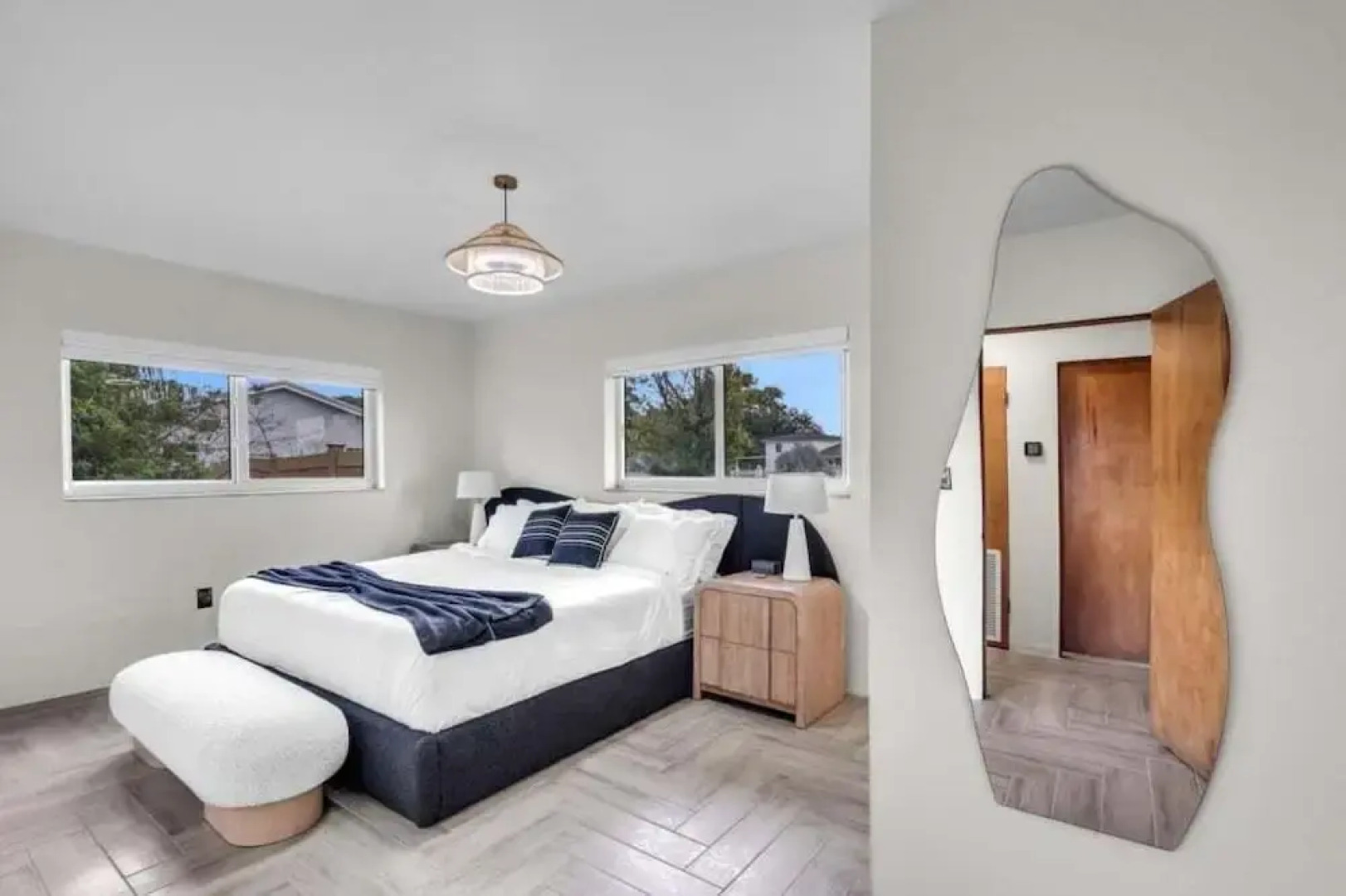 4br Biscayne River Home: Pool & Pickleball Fun 4 Bedroom Home