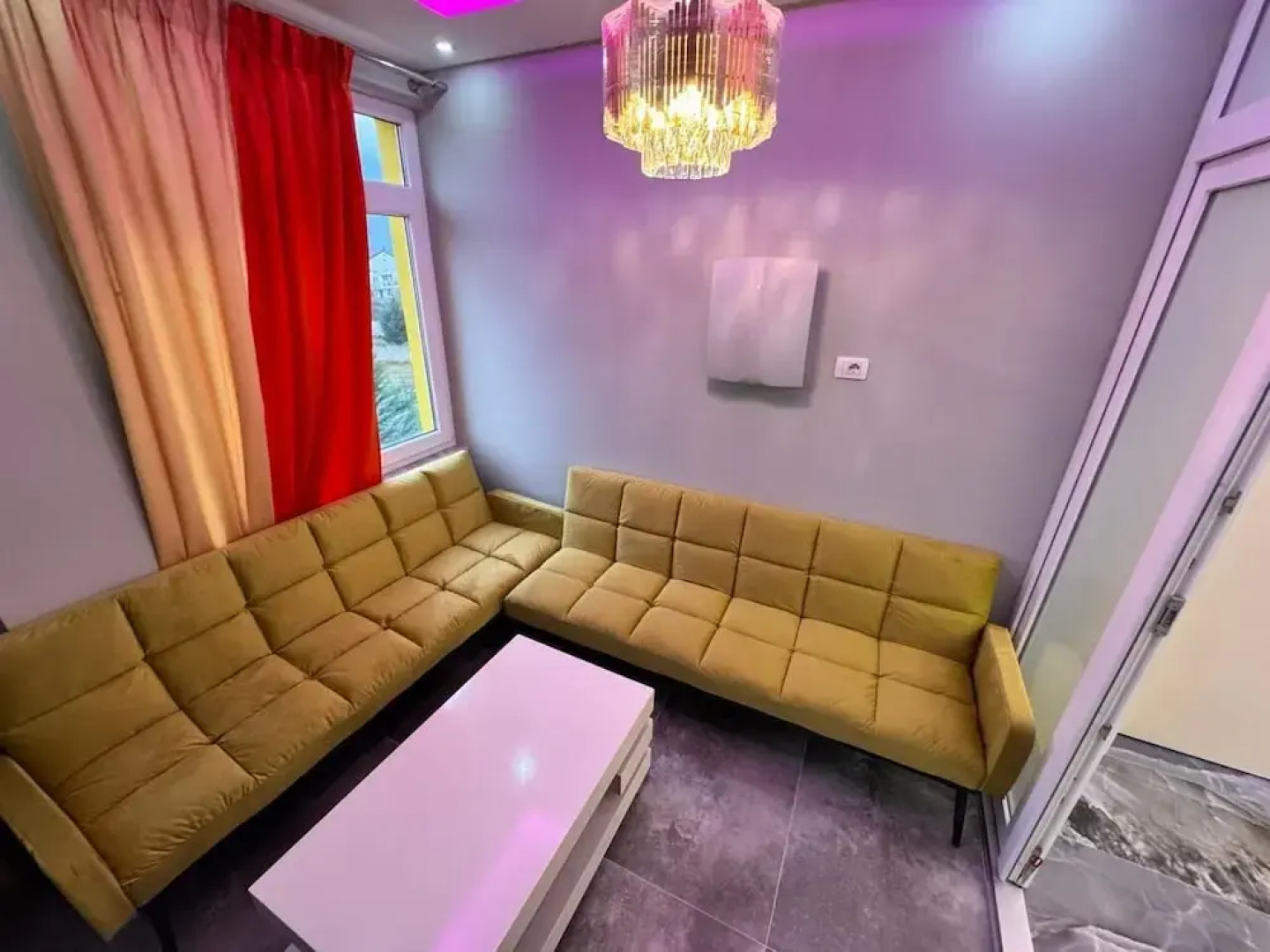 London Restaurant Hotel