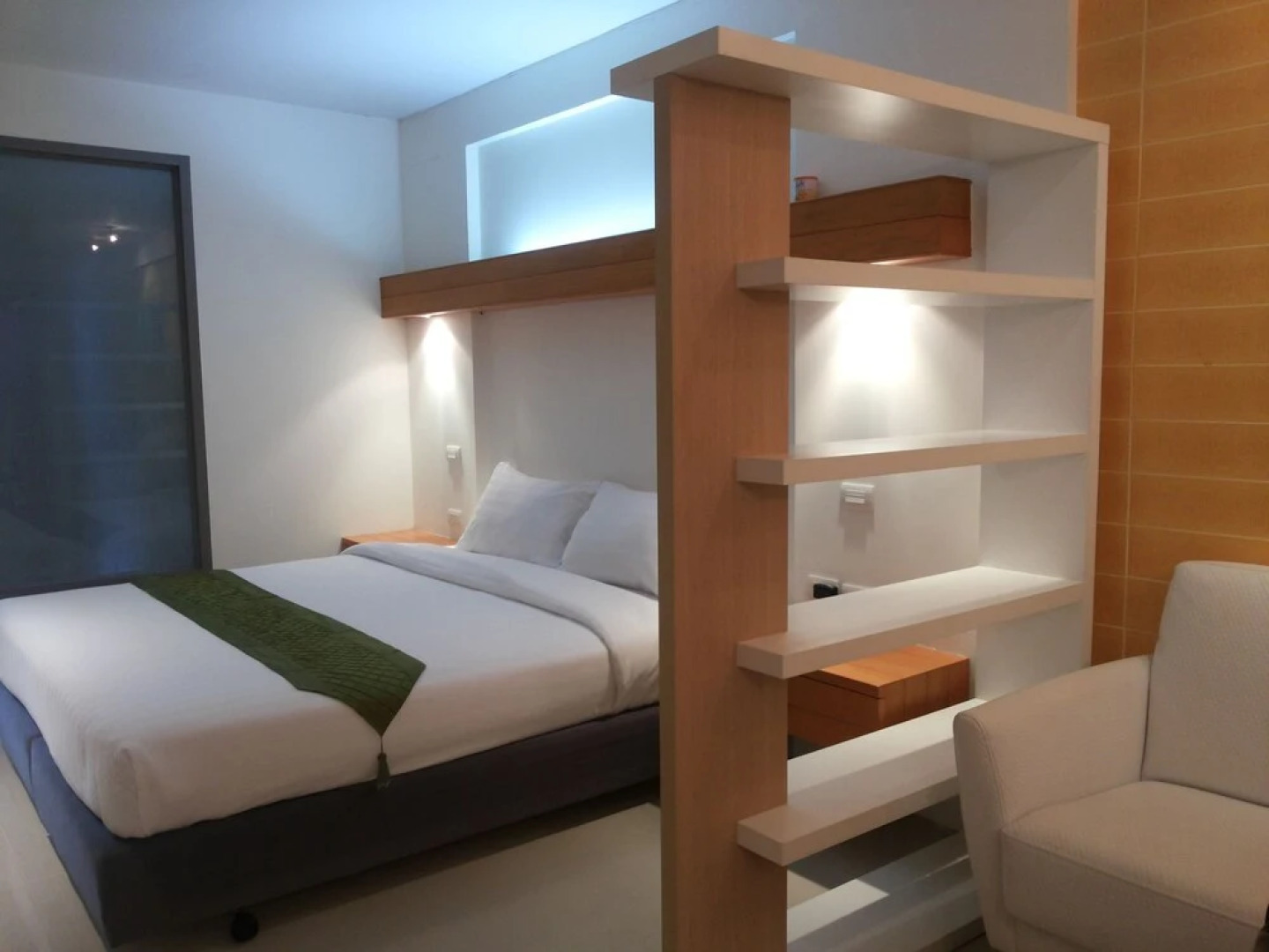 The Green Golf Residence Condominium