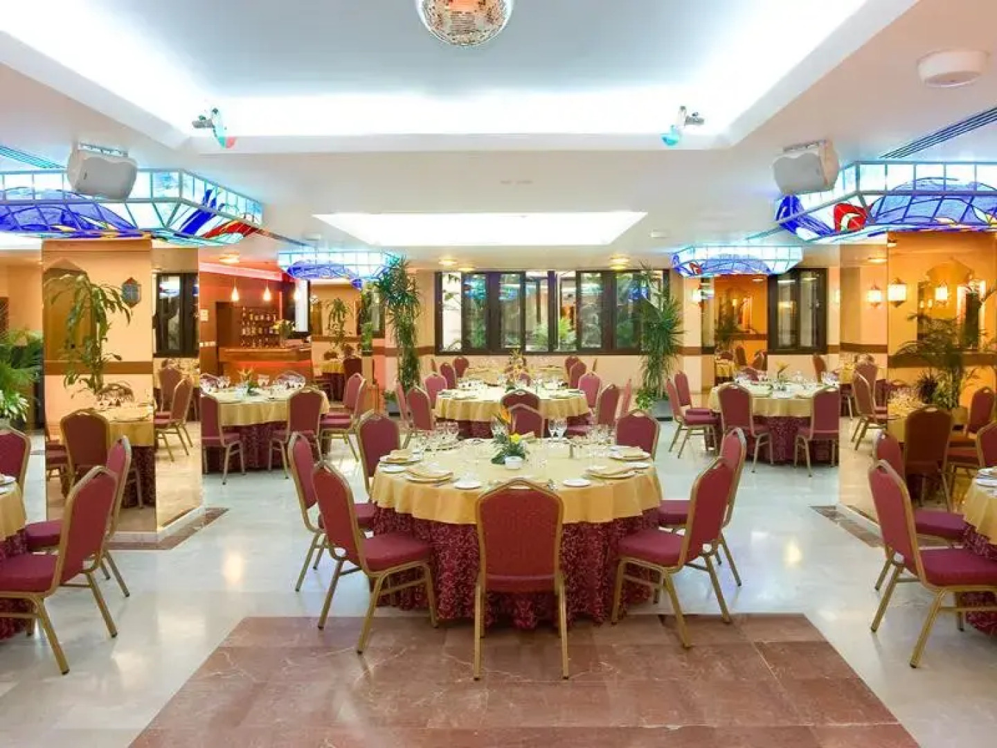 Perla Marina Hotel & Apartamentos