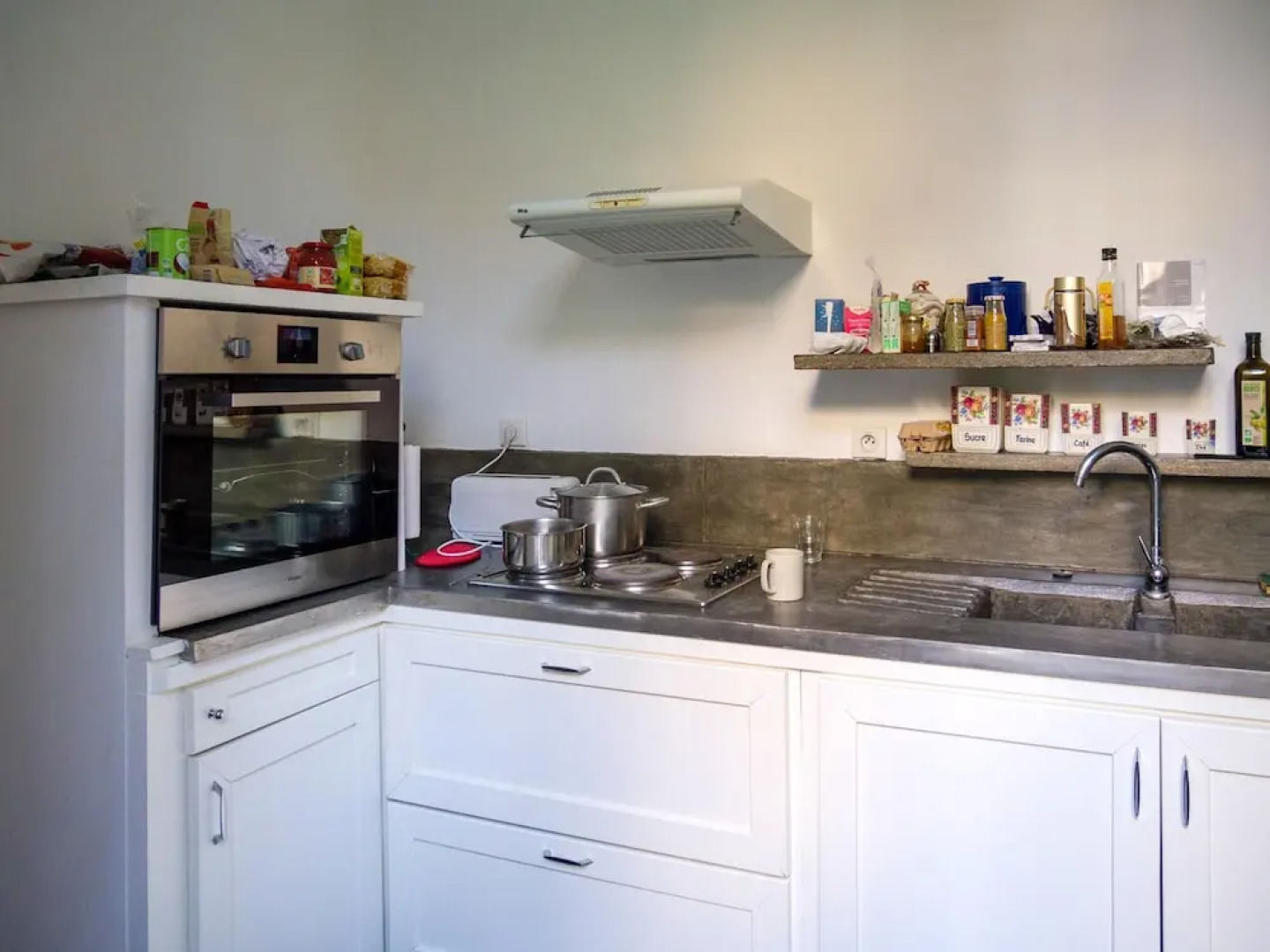 Apartment With 2 Bedrooms in Béziers, With Enclosed Garden and Wifi -