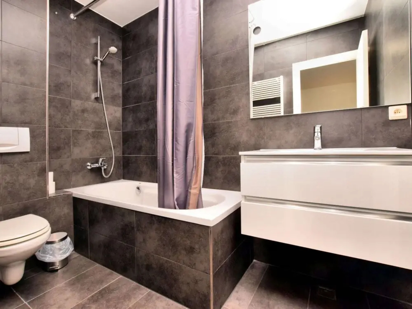 Cottage on the Banks of the Ourthe in Durbuy