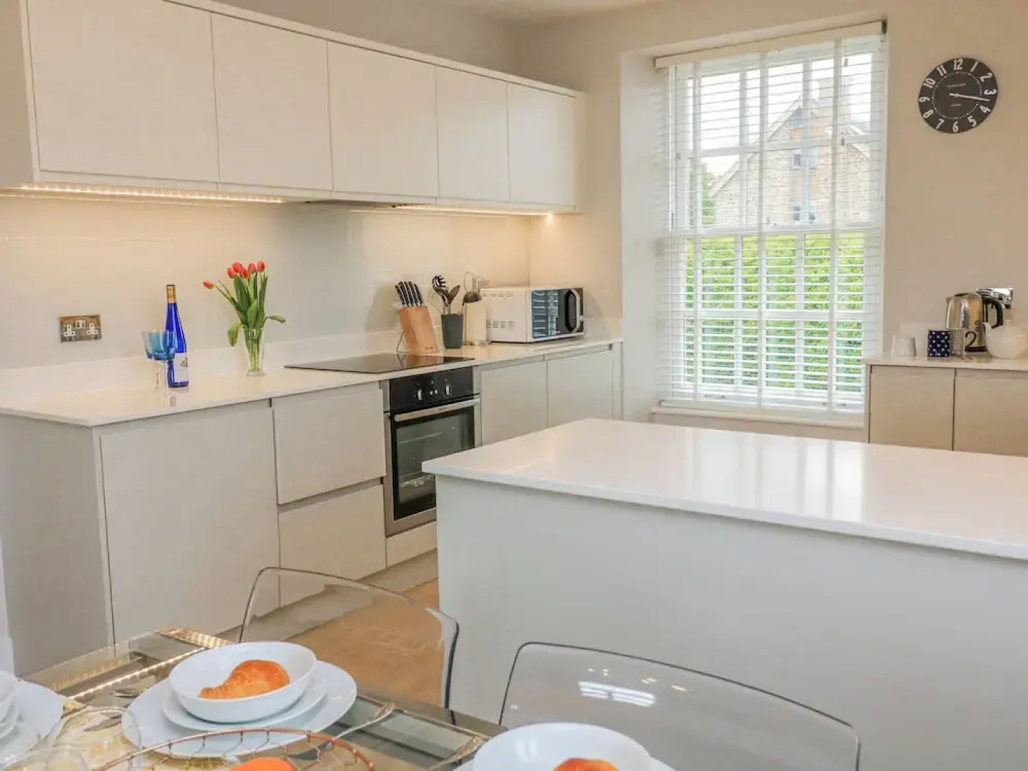 4 The Manor House Hillfield Village