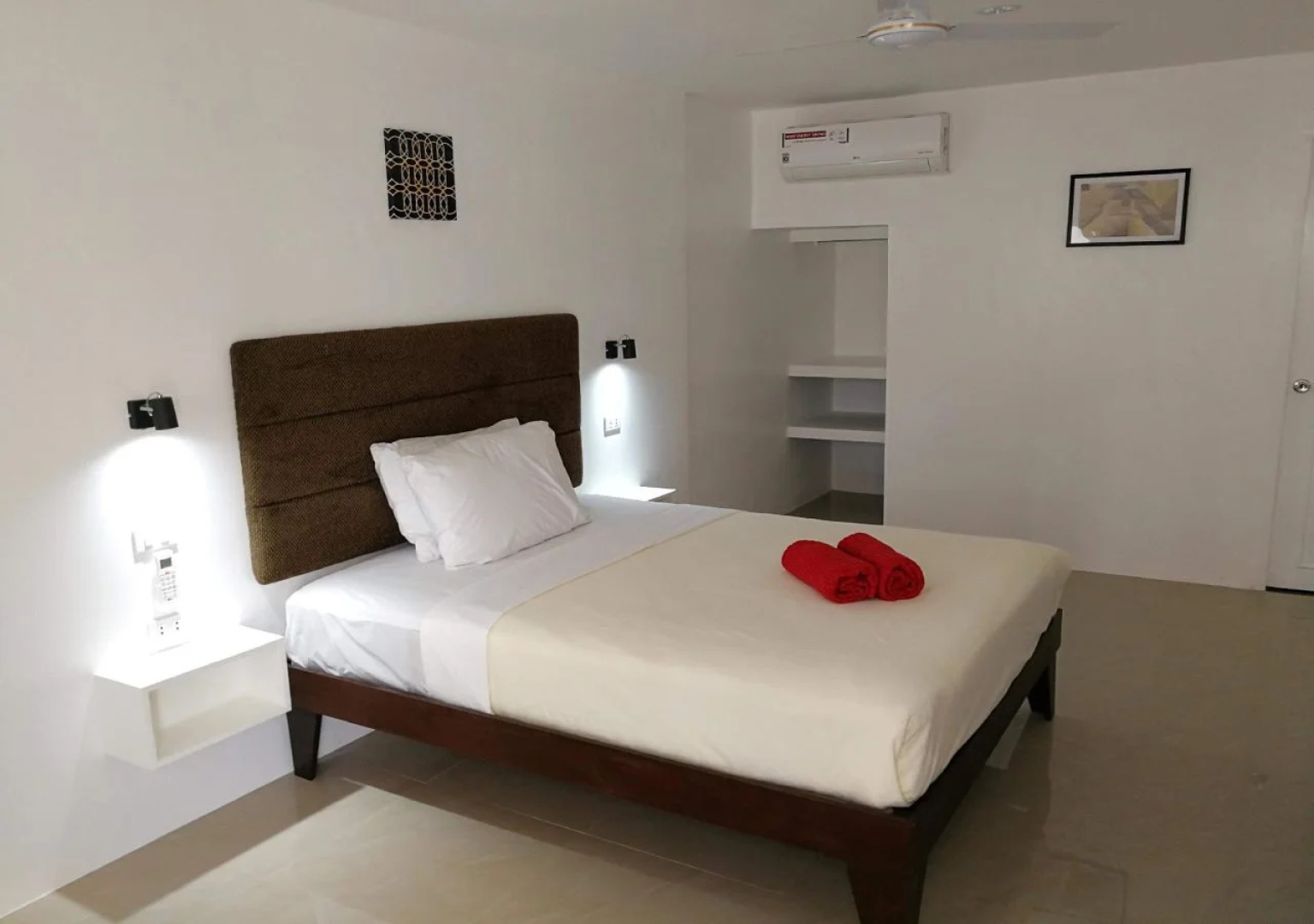 Heartland Hotel Serviced Rooms & Apartments