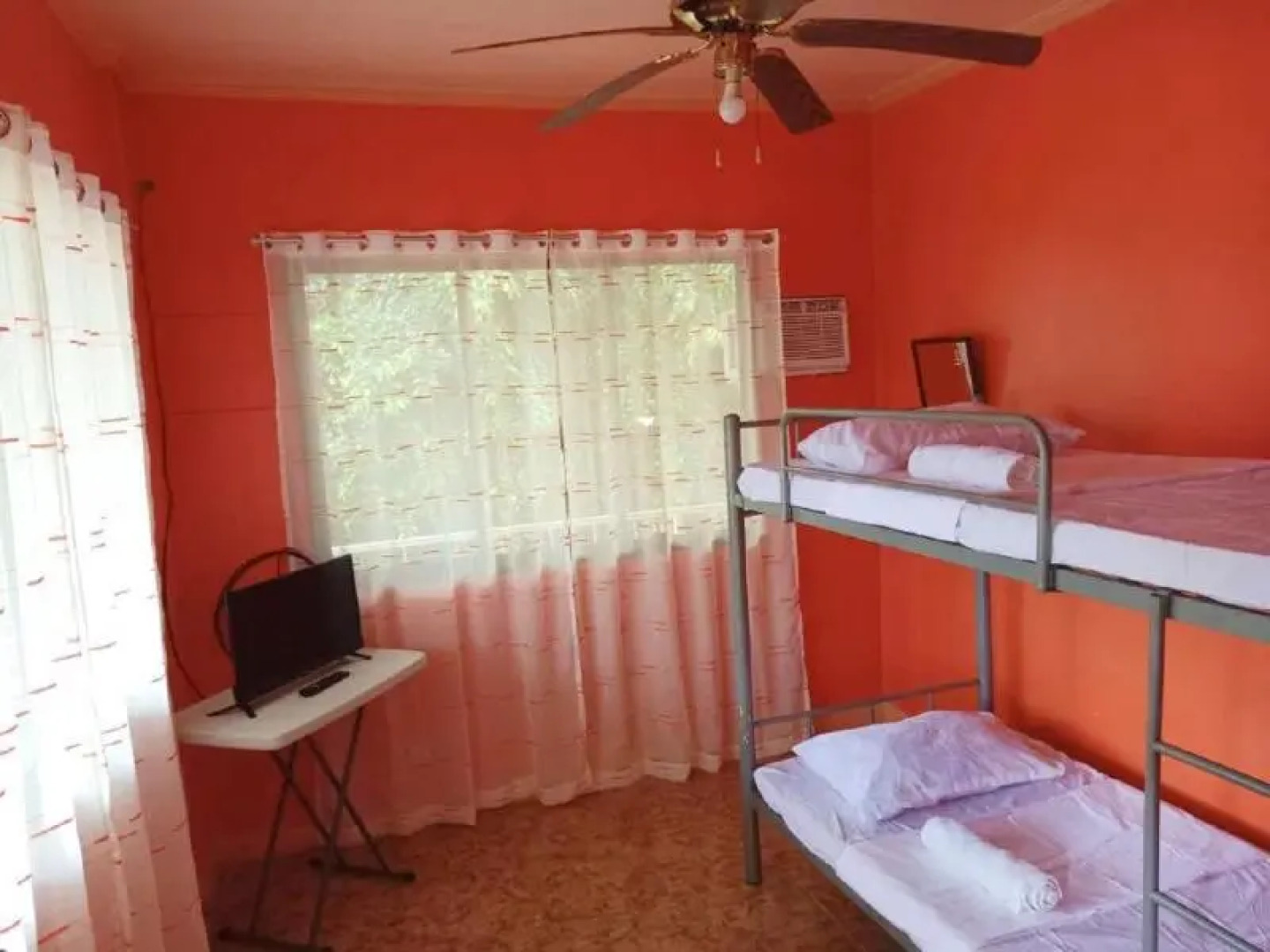 RedDoorz @ Garcia Hernandez Bohol