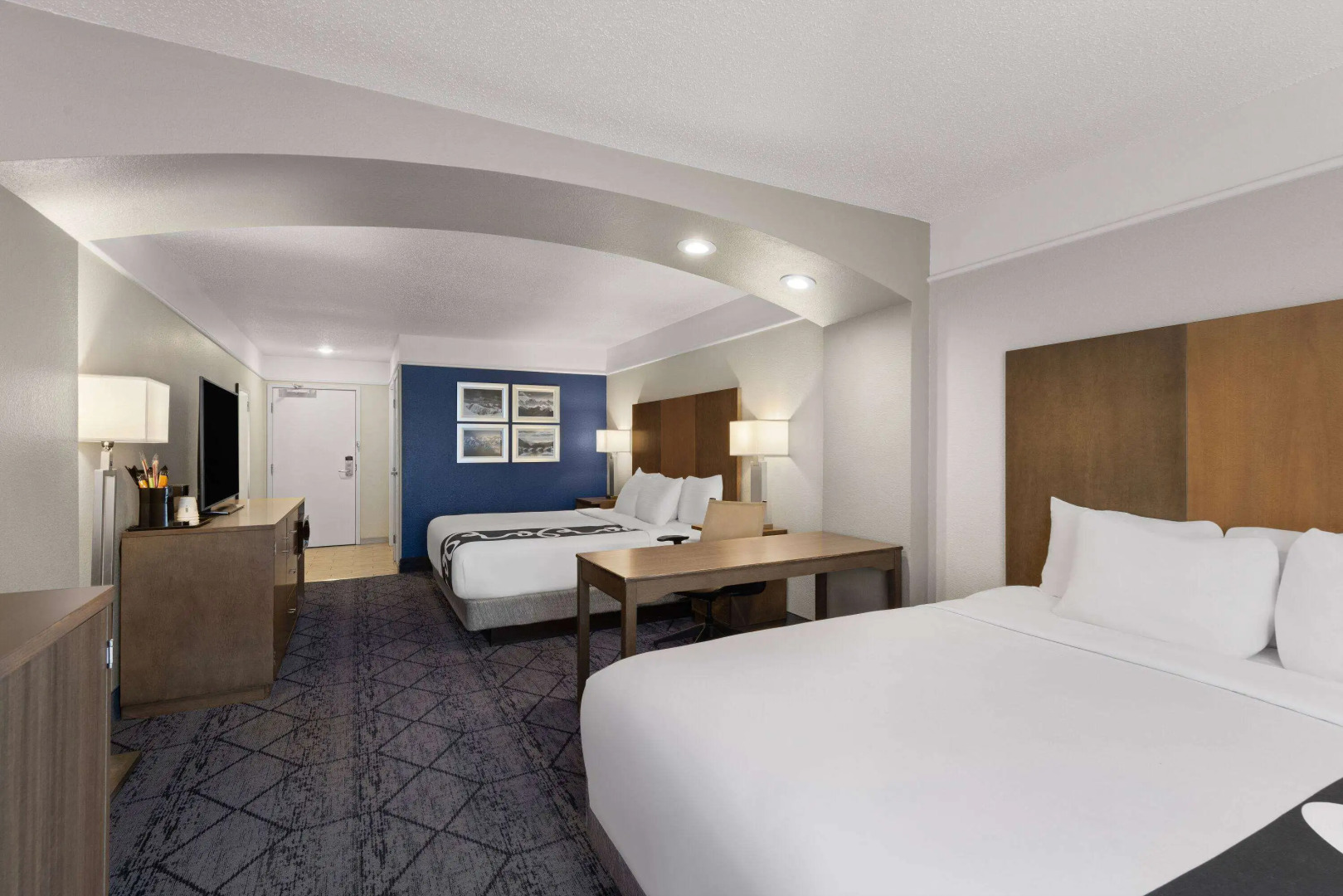 La Quinta Inn and Suites by Wyndham at WaTiki Waterpark