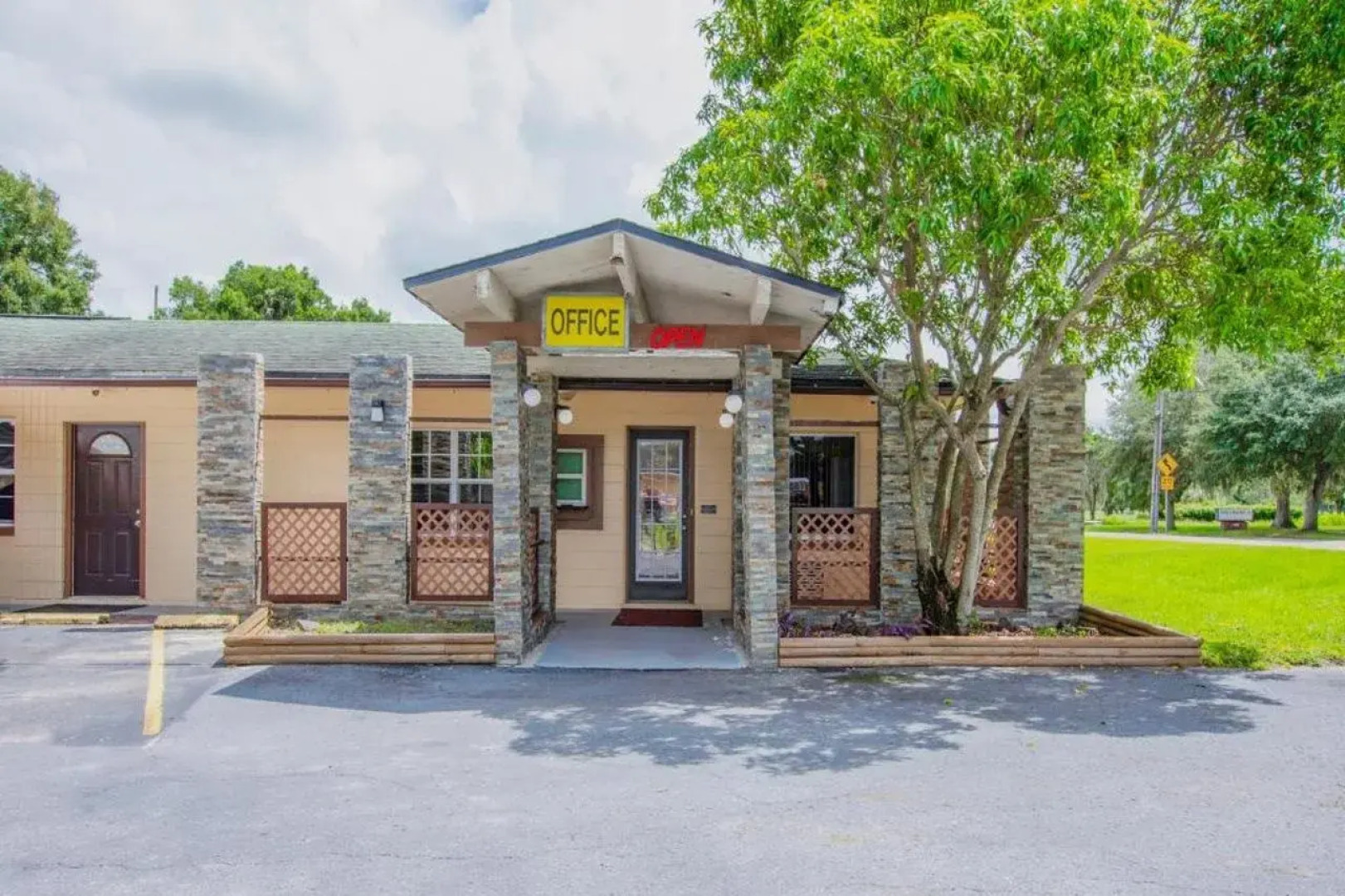 OYO Budget Inn Bartow