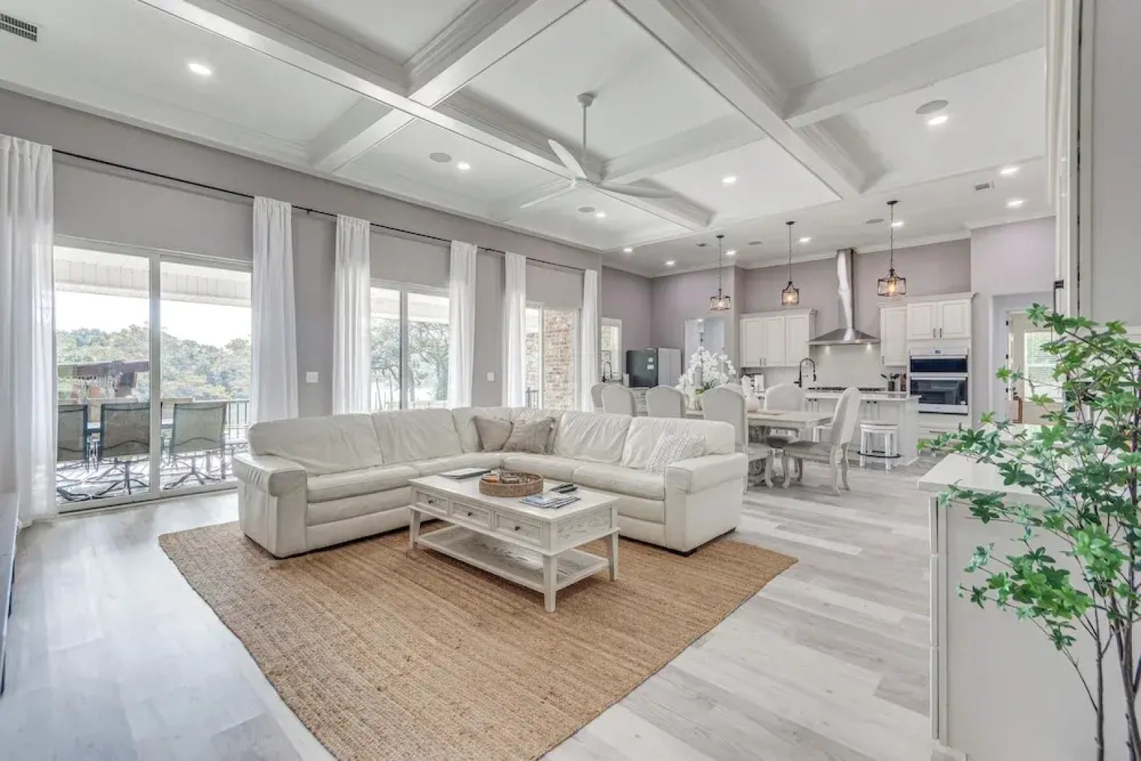 Waterfront Retreat w/ Outdoor Oasis in Pensacola