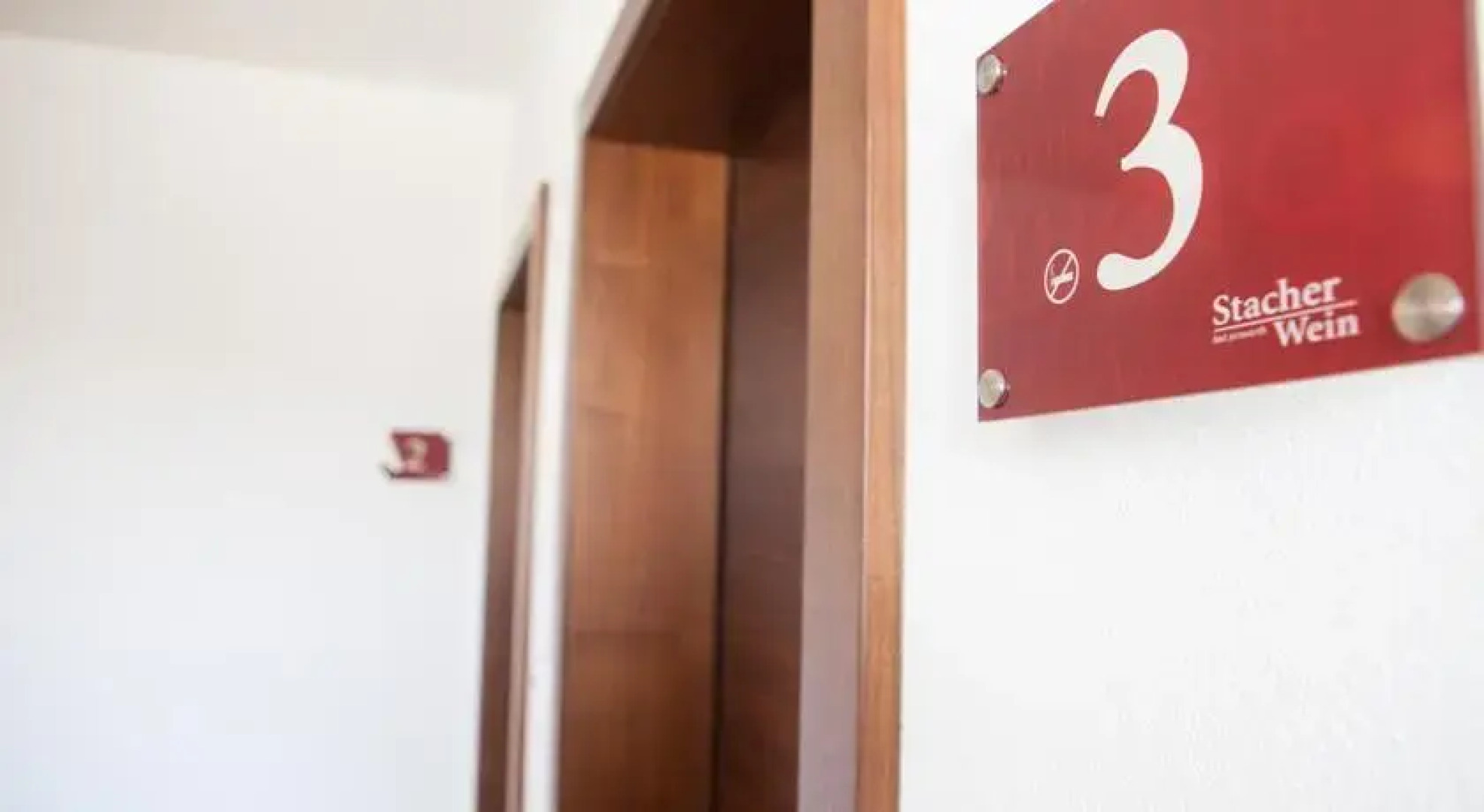 Stacher Wein und Bett