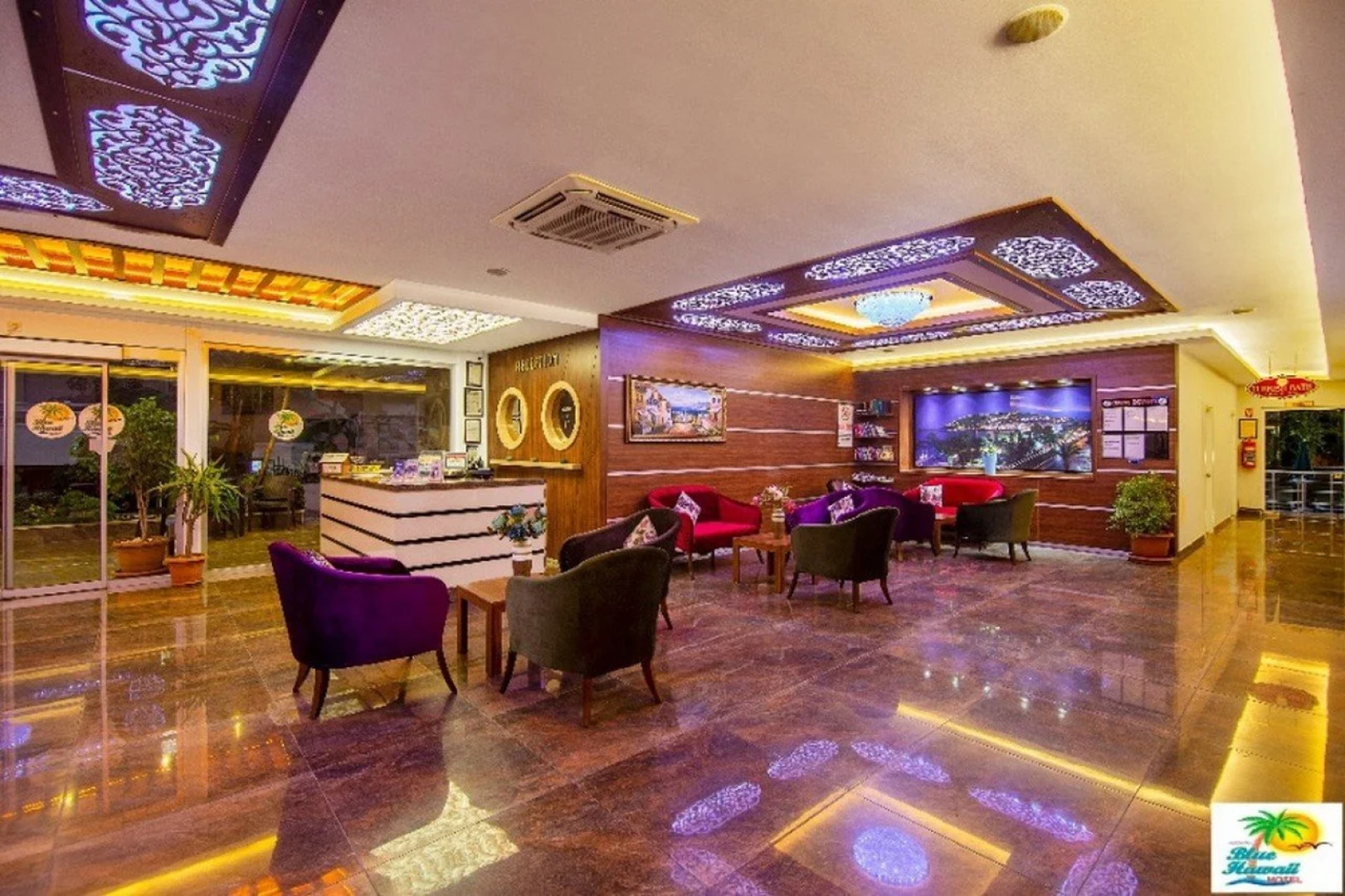 Kleopatra Blue Hawaii Hotel