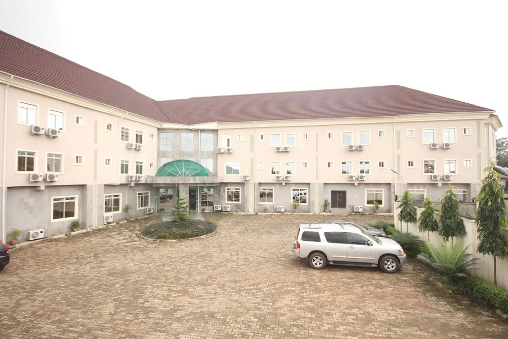 Residency Hotel Leophine House