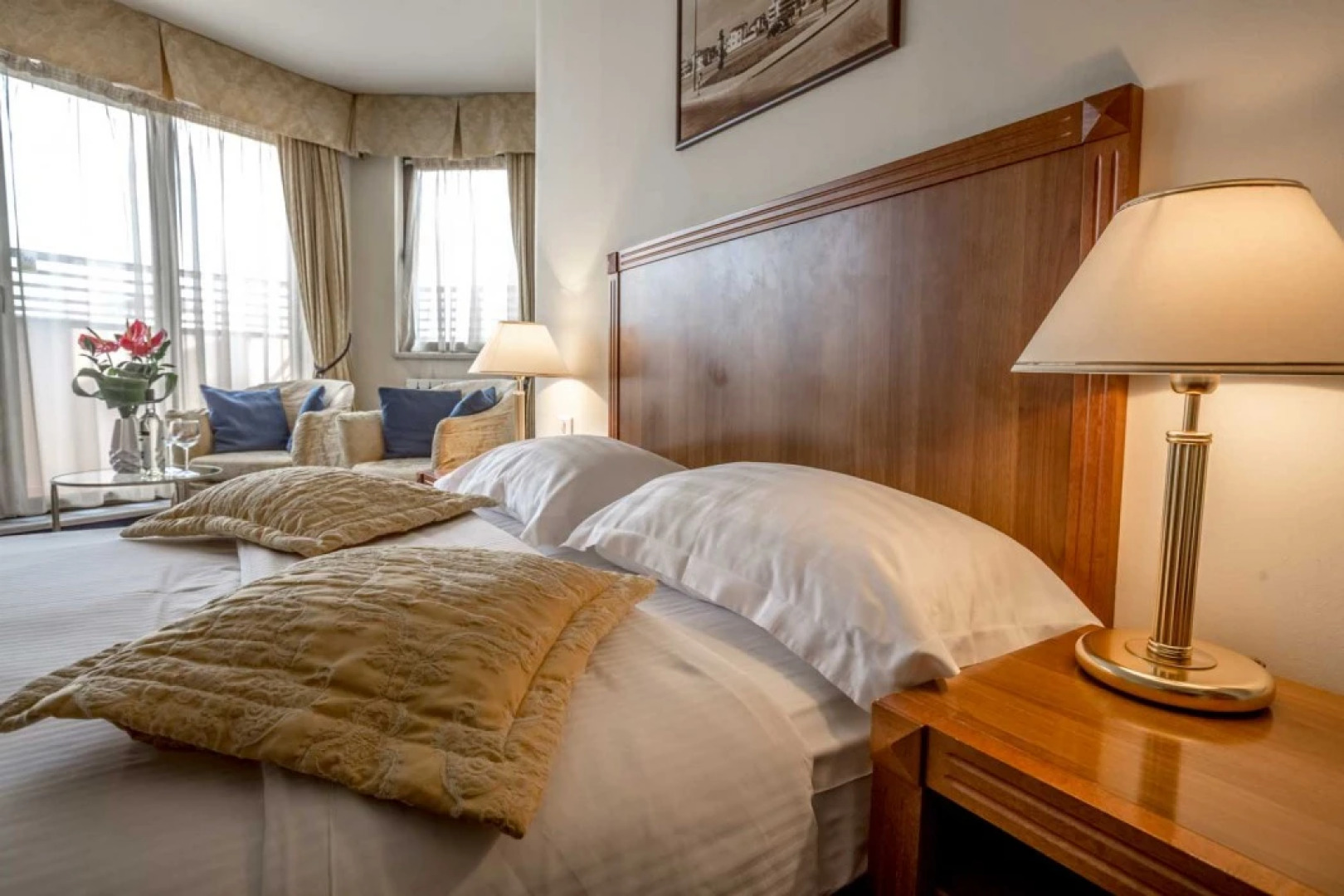 Zeus Essence Bucharest Opera